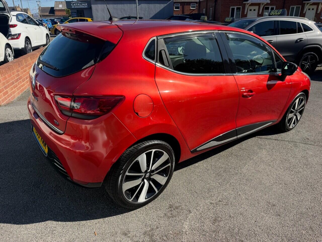 Renault Clio view 10