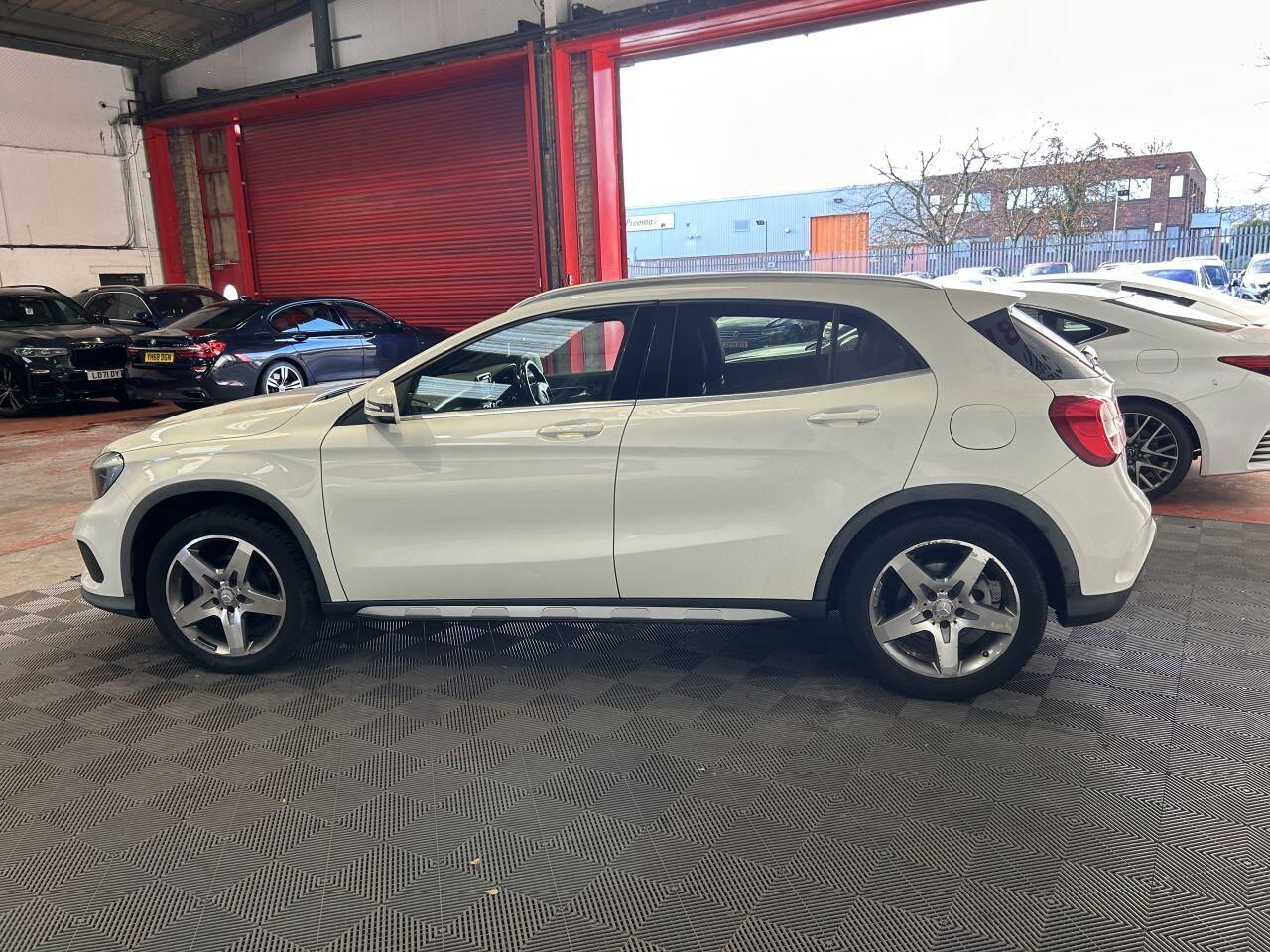 Mercedes-Benz Gla view 6