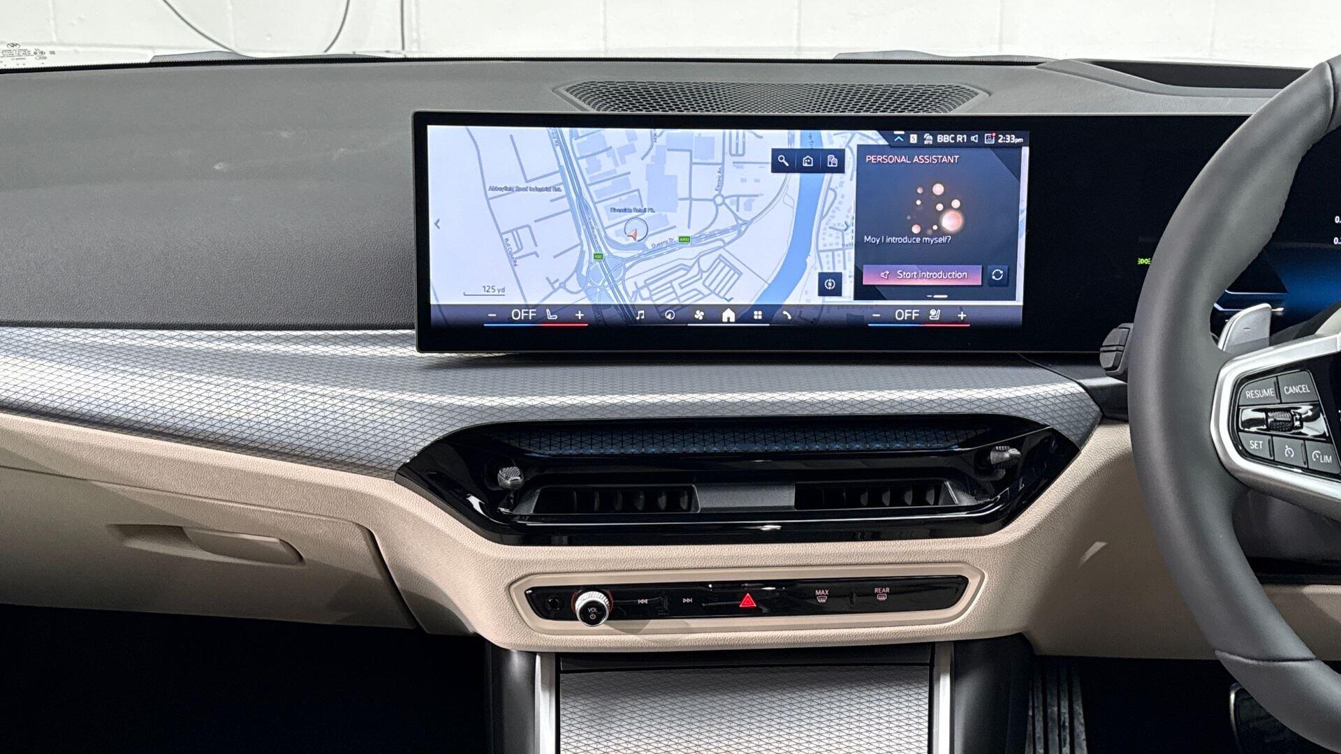 BMW 3 Series view 8