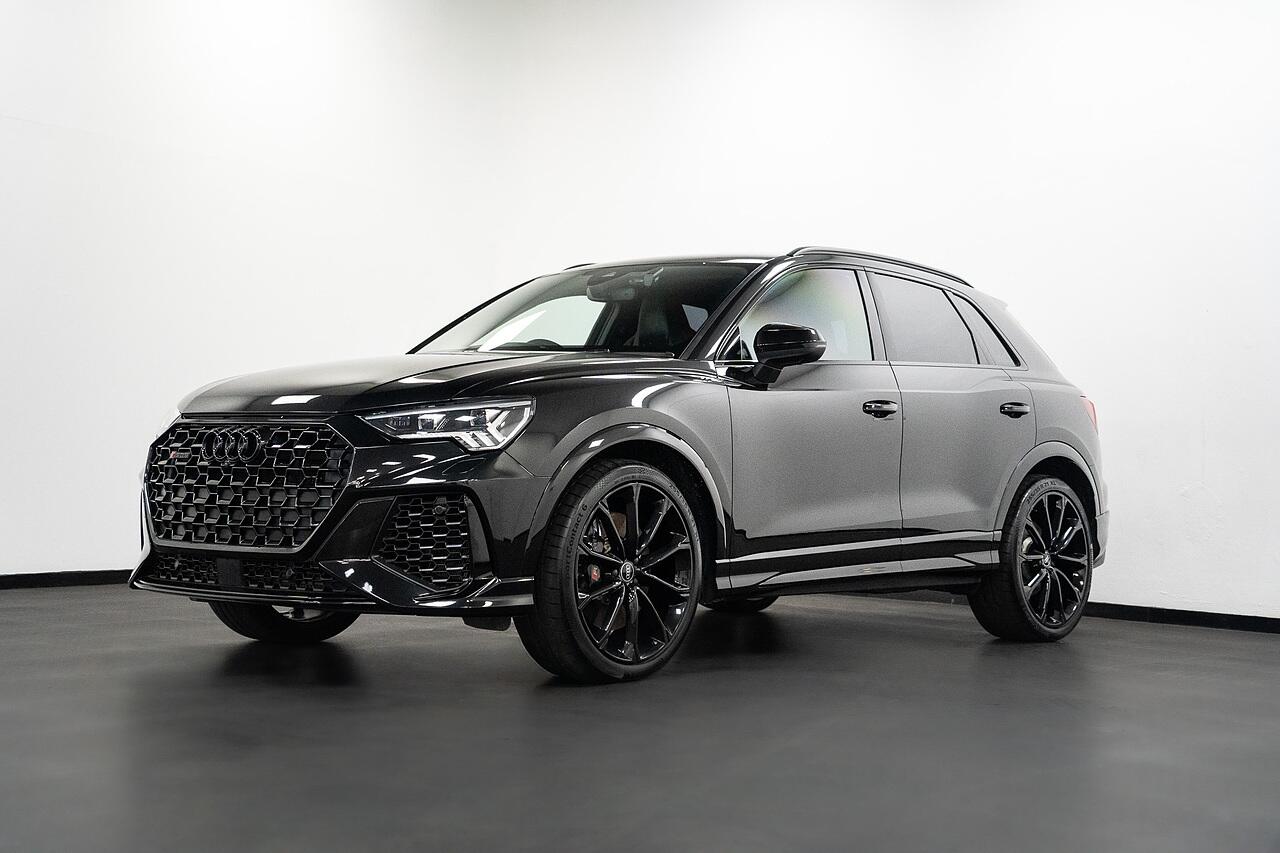 Audi RS Q3 view 38