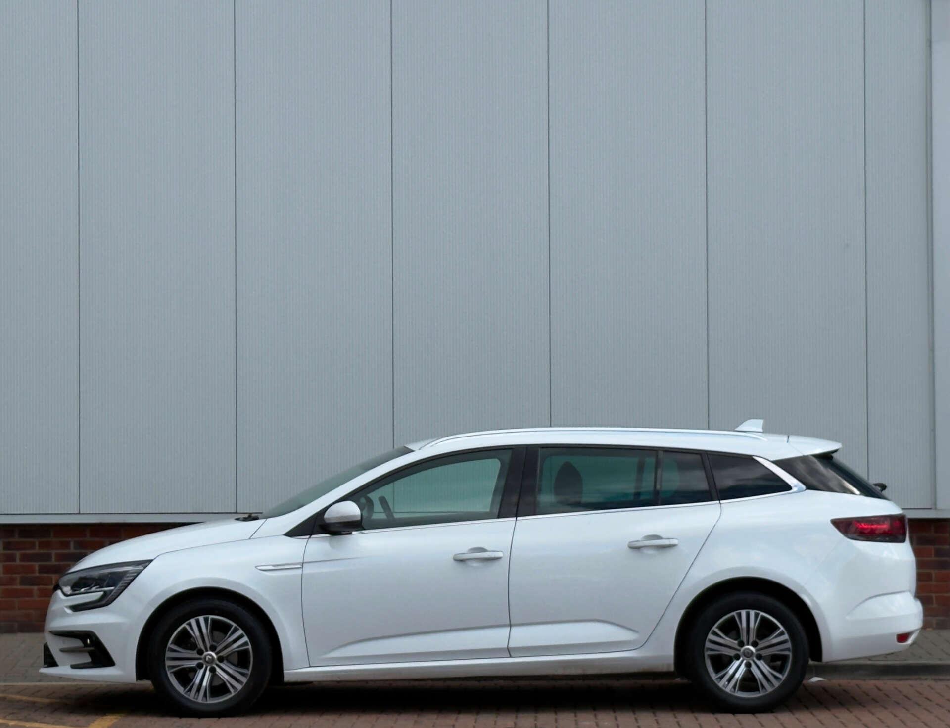 Renault Megane view 8