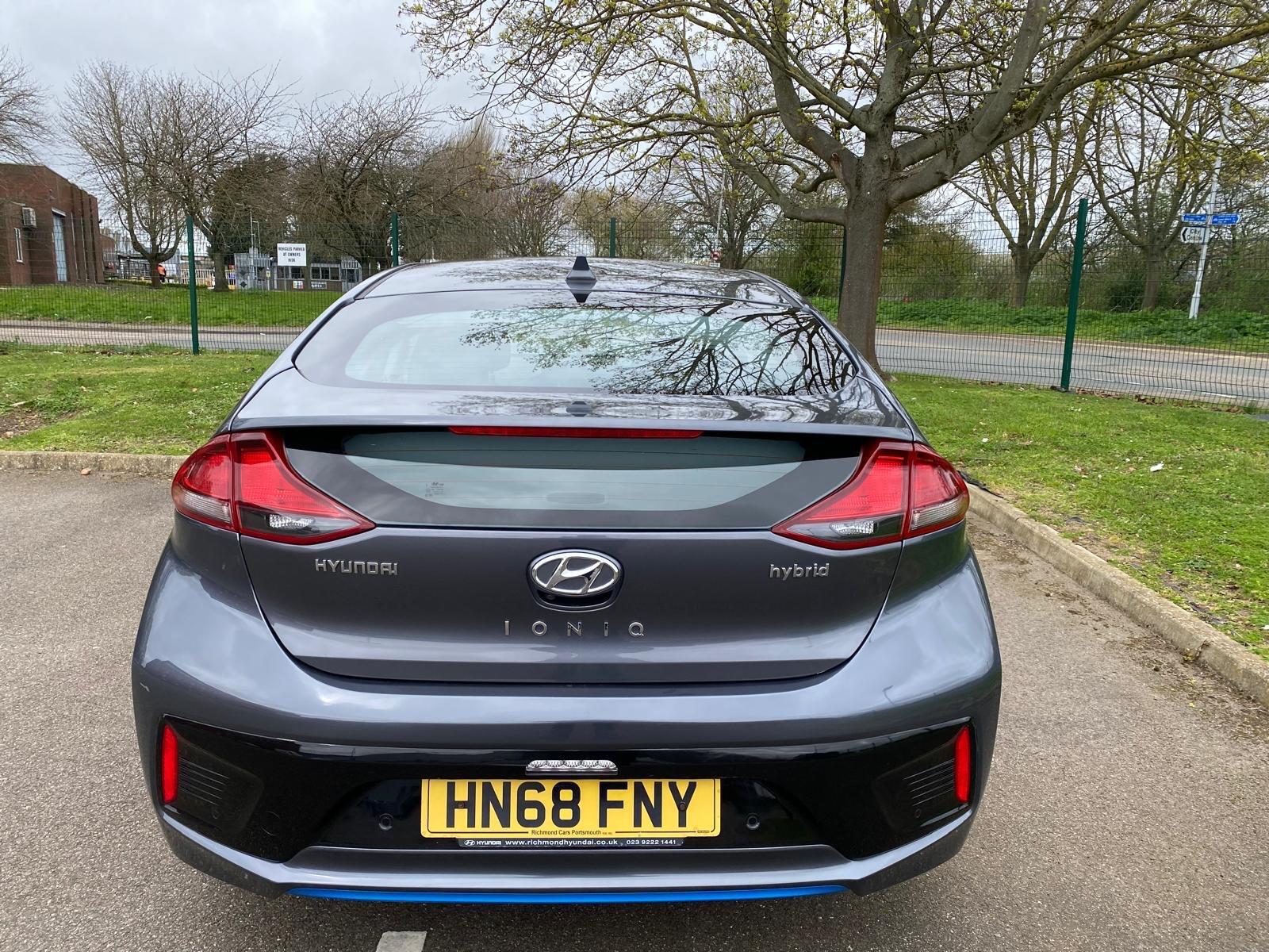 Hyundai Ioniq view 12