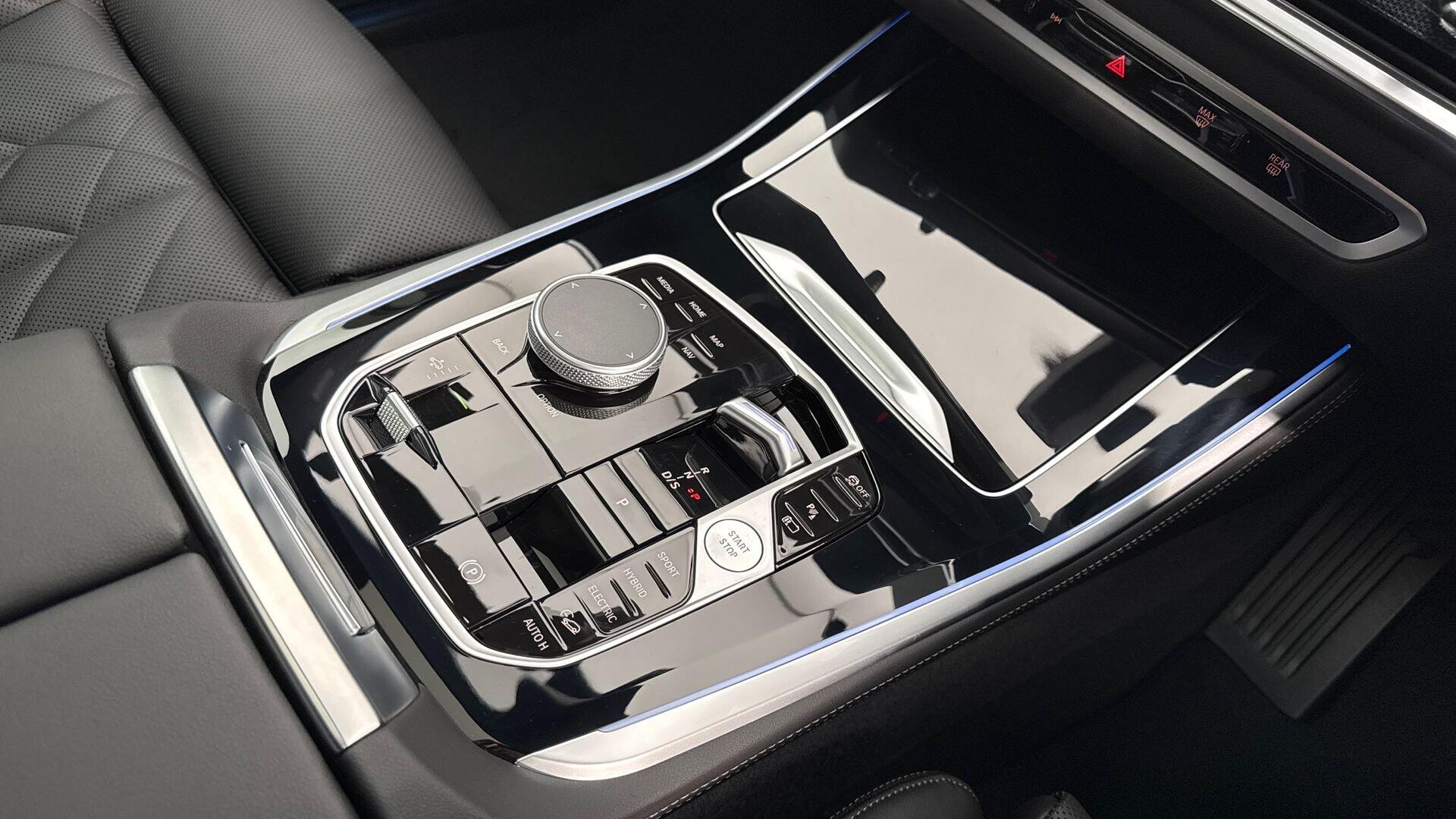 BMW X5 view 10