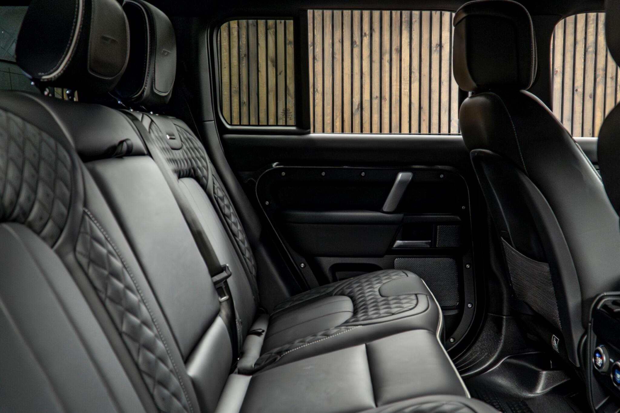 Land Rover Defender view 48