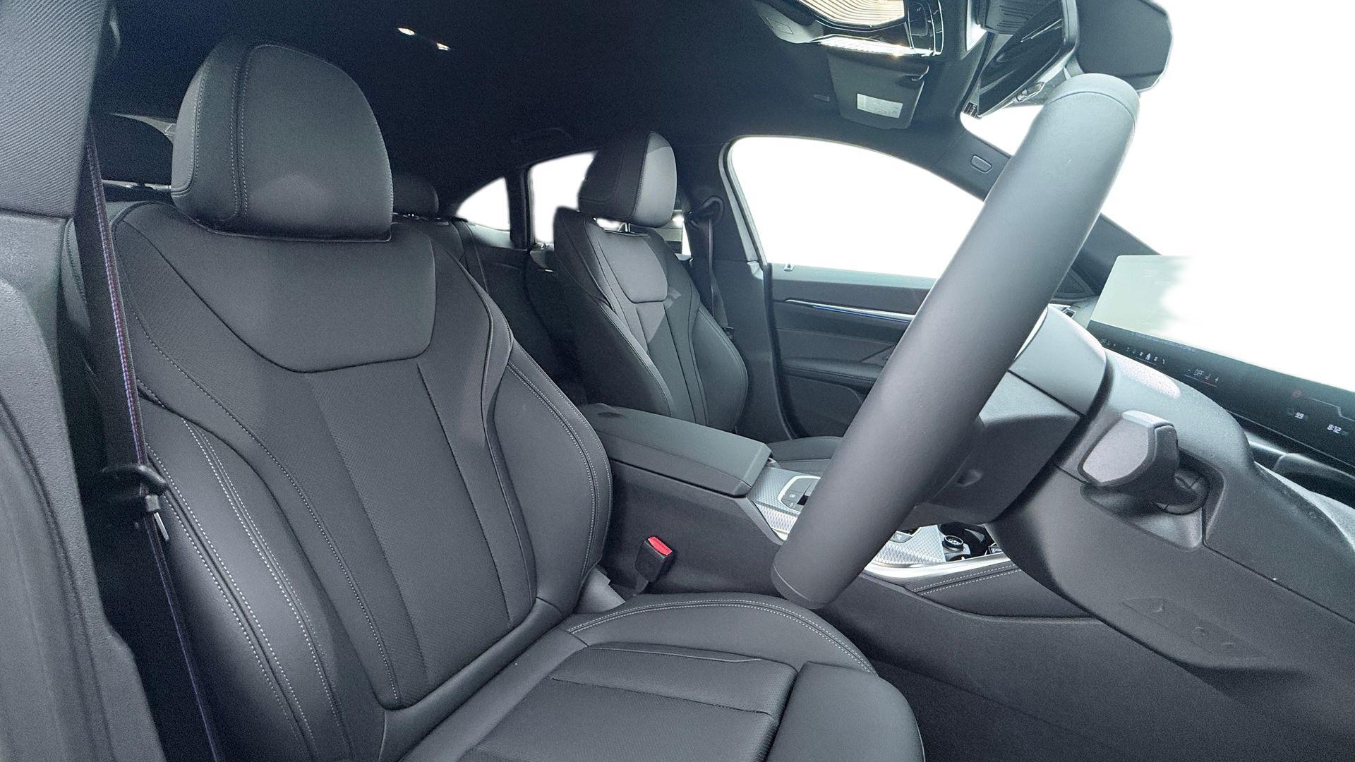 BMW I4 view 11