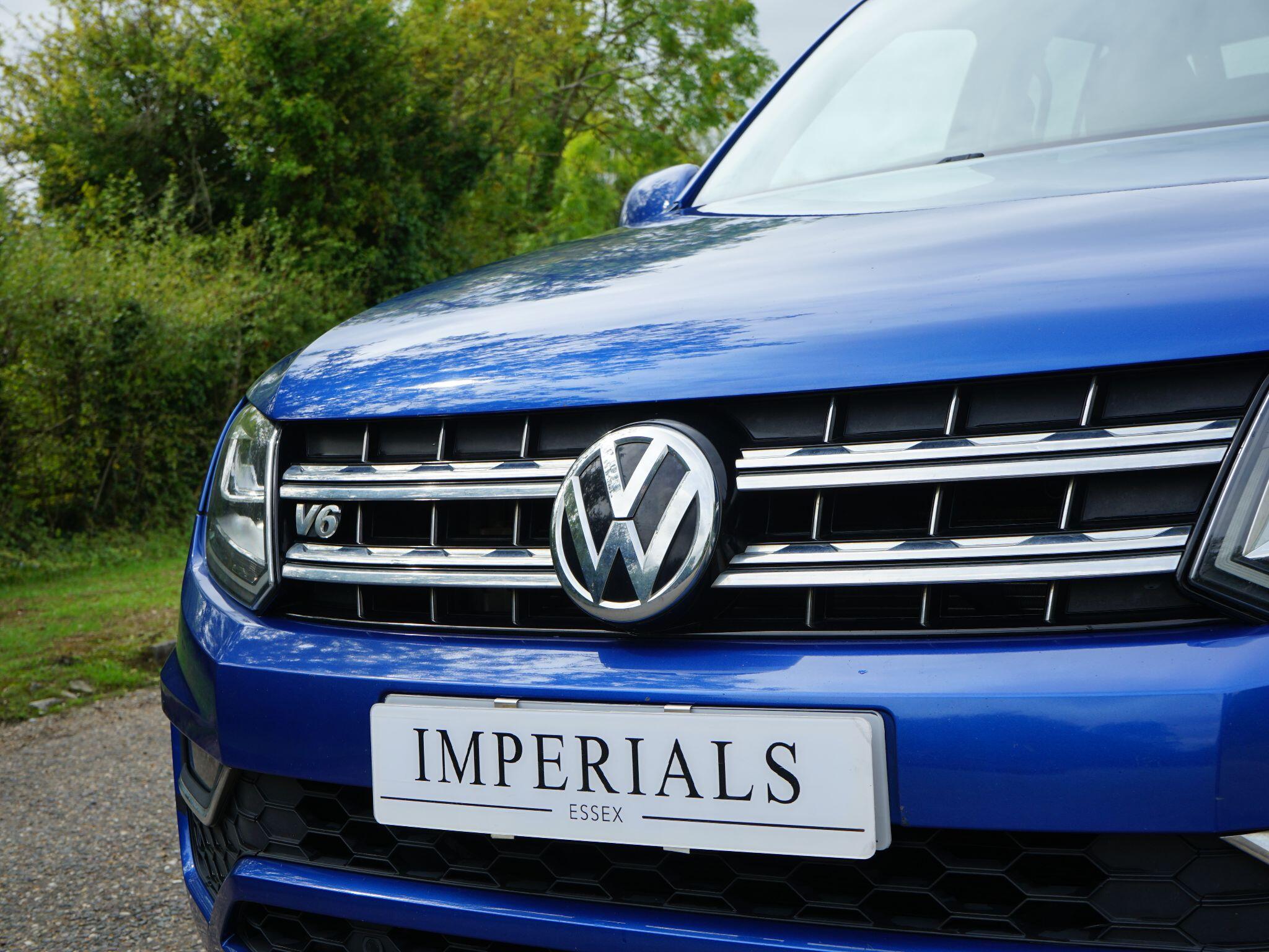 Volkswagen Amarok view 9