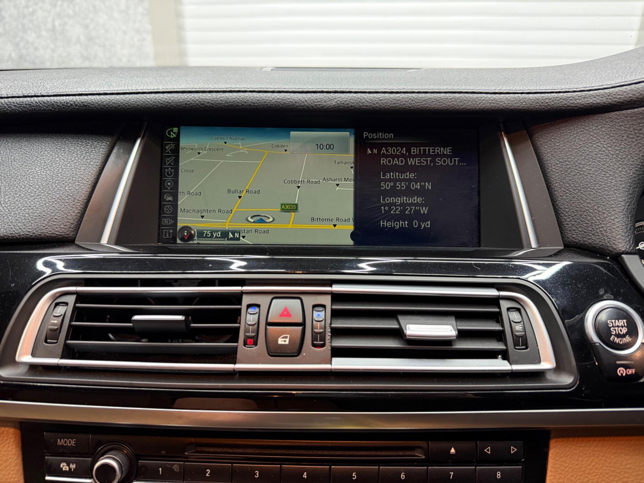 BMW 7 Series view 16