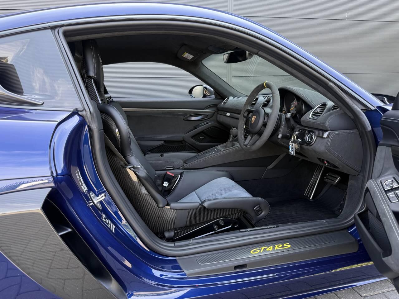 Porsche Cayman view 15
