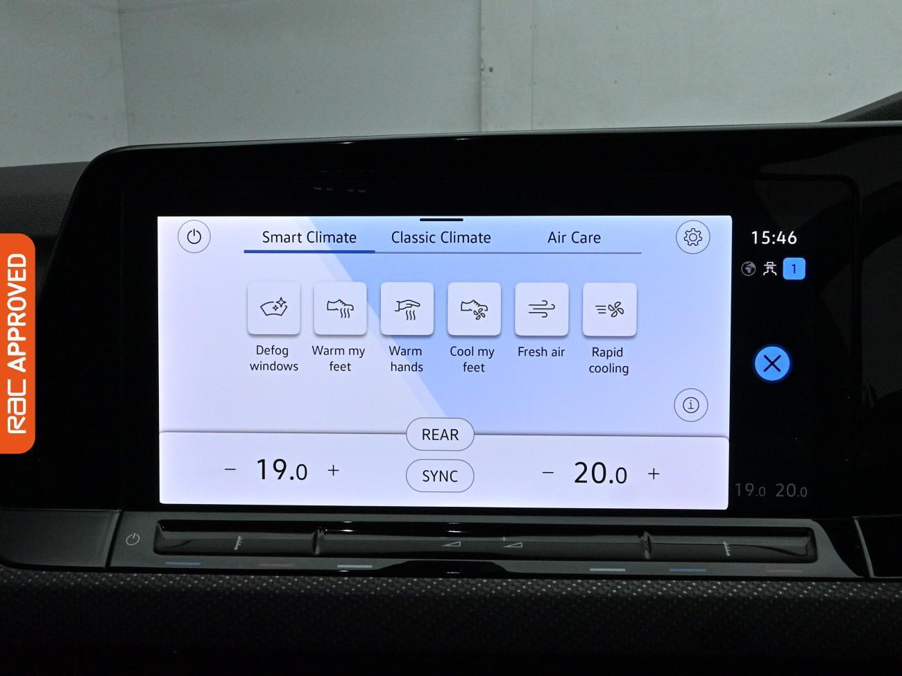 Volkswagen Golf view 3