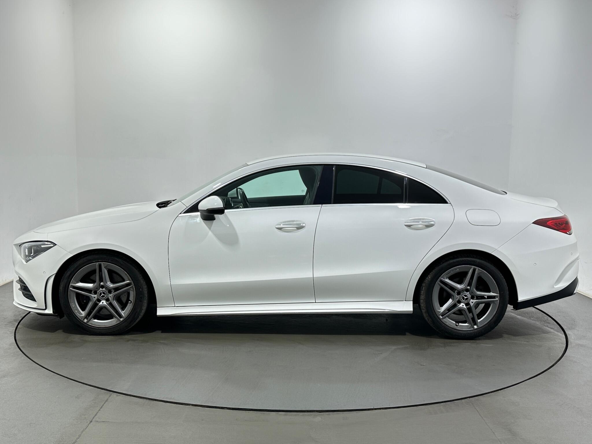 Mercedes-Benz Cla view 5