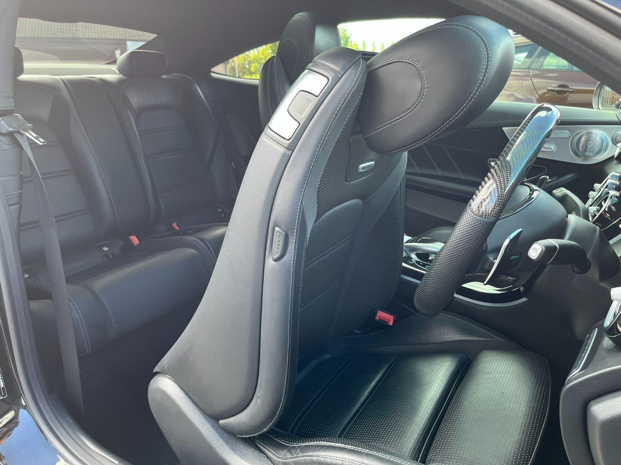 Mercedes-Benz C-Class view 38
