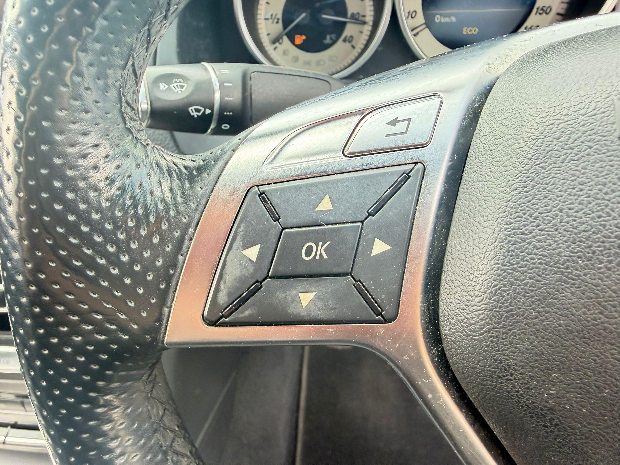 Mercedes-Benz E-Class view 17