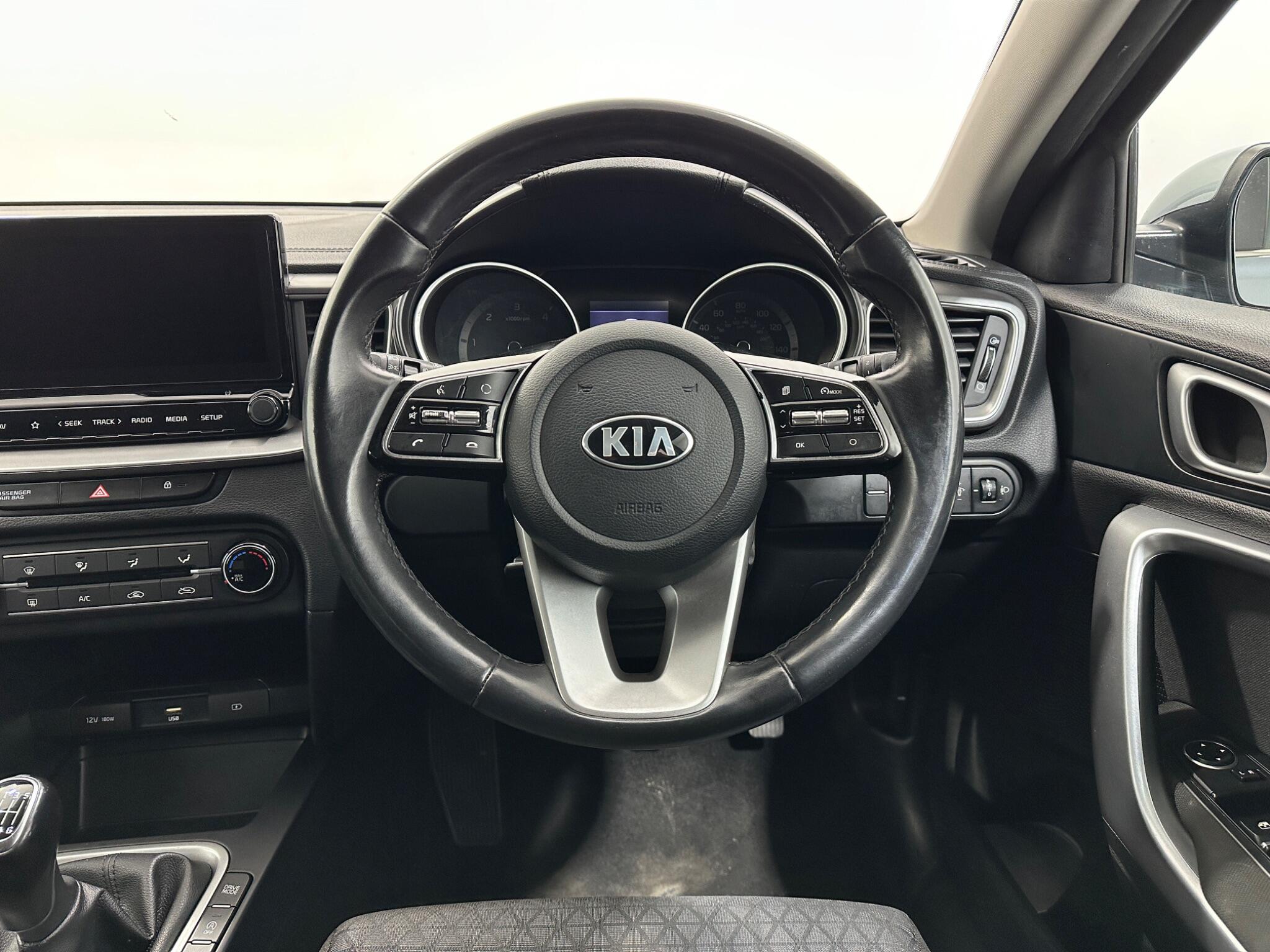 Kia Ceed view 13