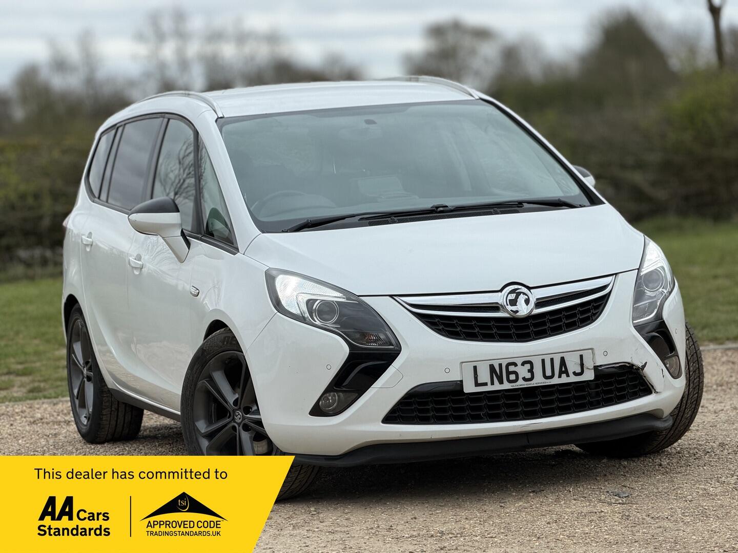 2013 Vauxhall Zafira Tourer 2.0 CDTi SRi Euro 5 5dr image 4