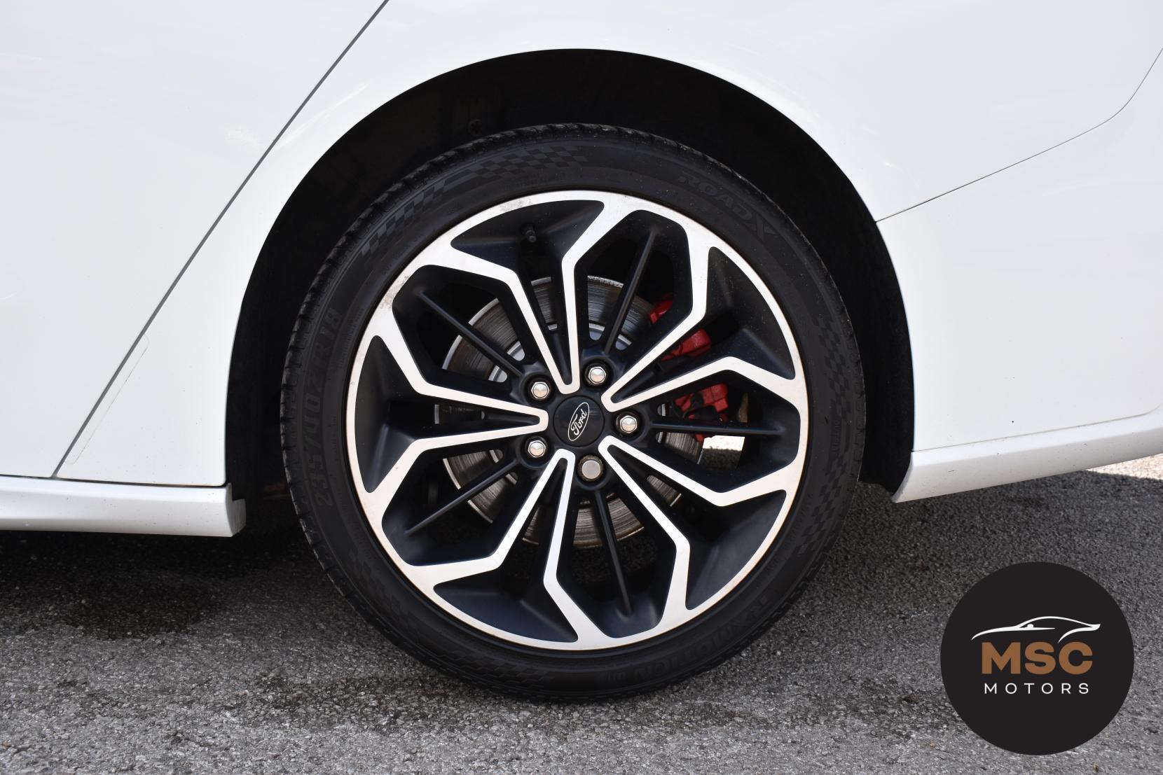 Ford Focus view 27
