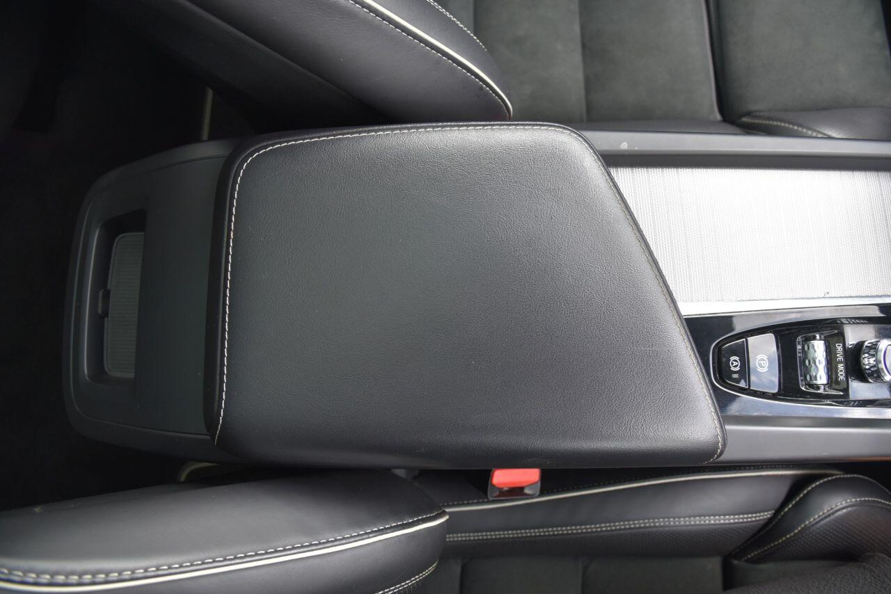 Volvo XC60 view 38
