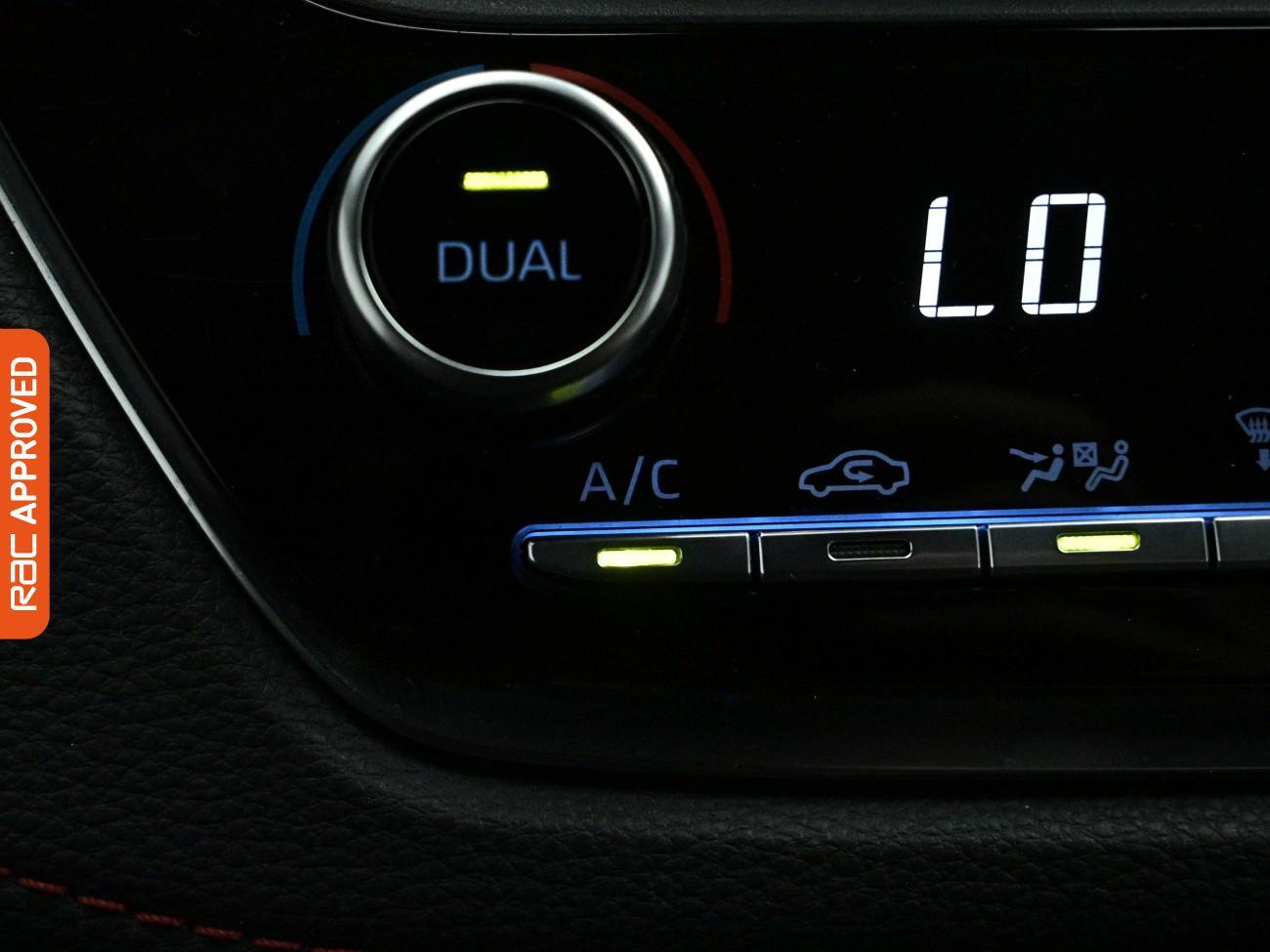 Toyota Corolla view 18