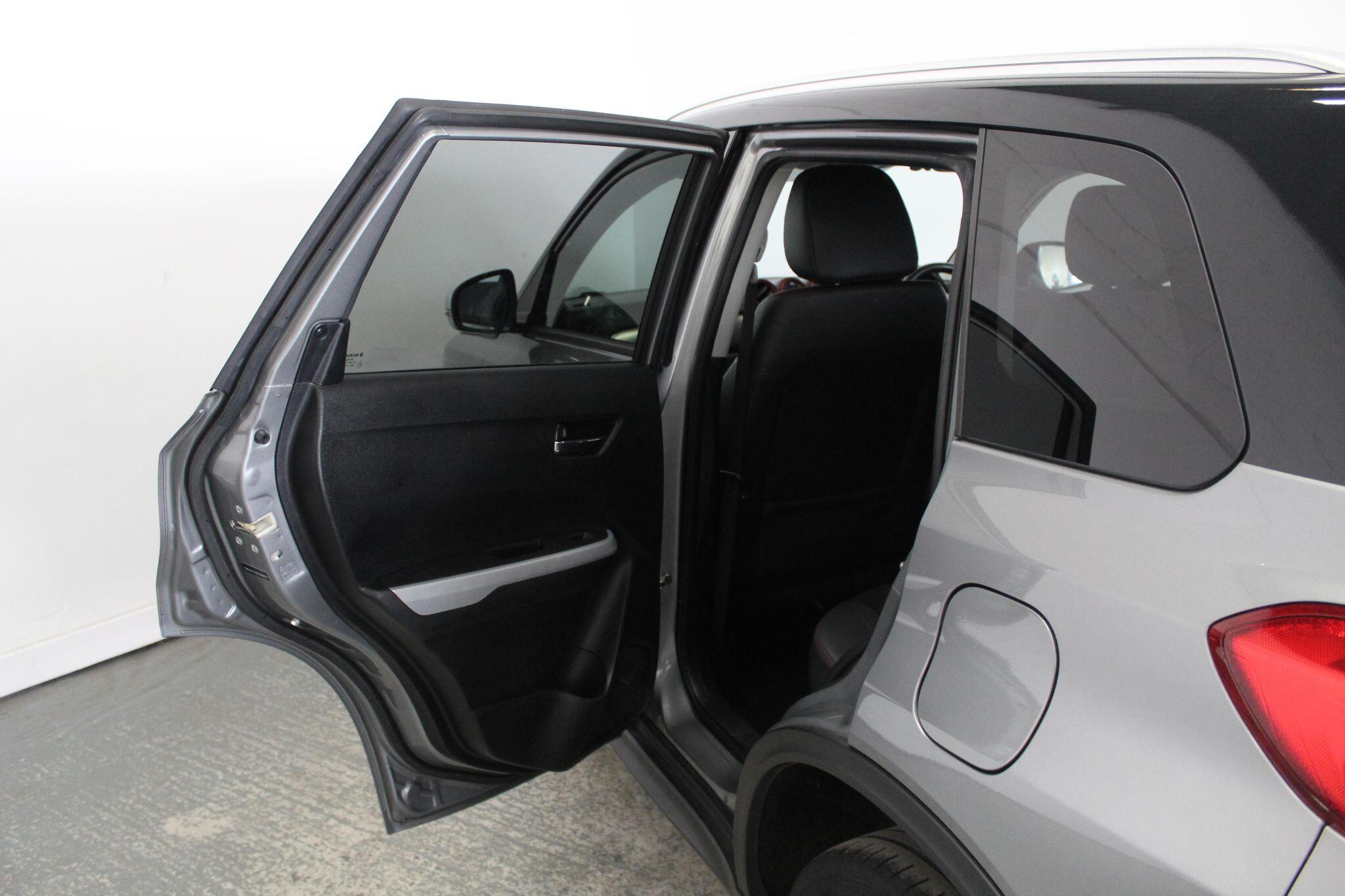 Suzuki Vitara view 28