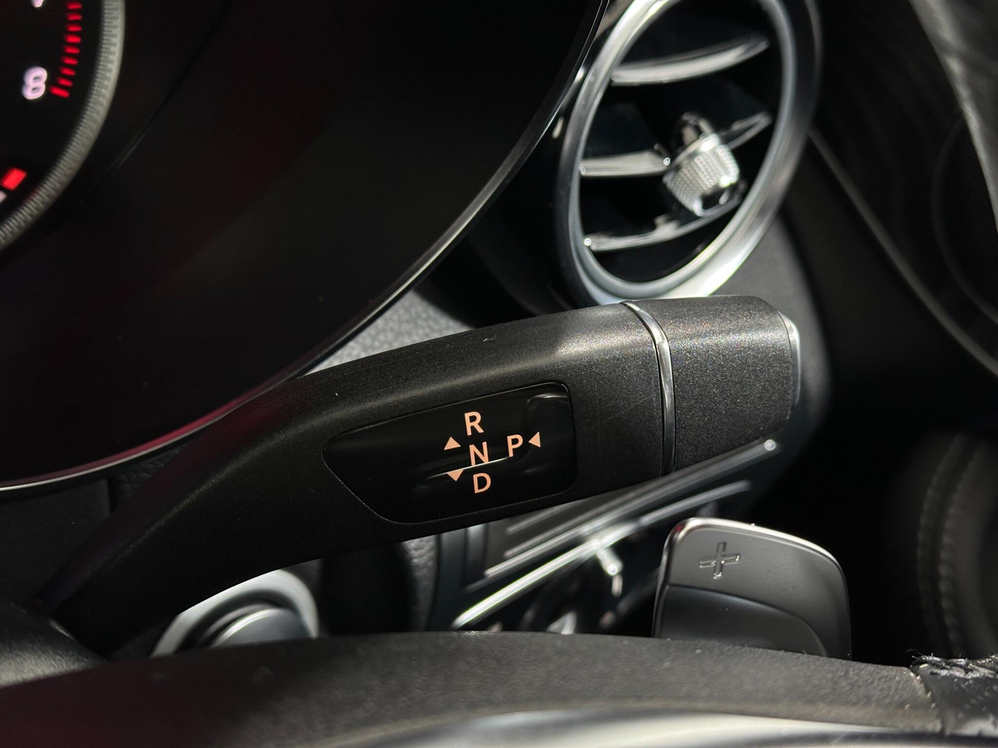 Mercedes-Benz GLC view 17
