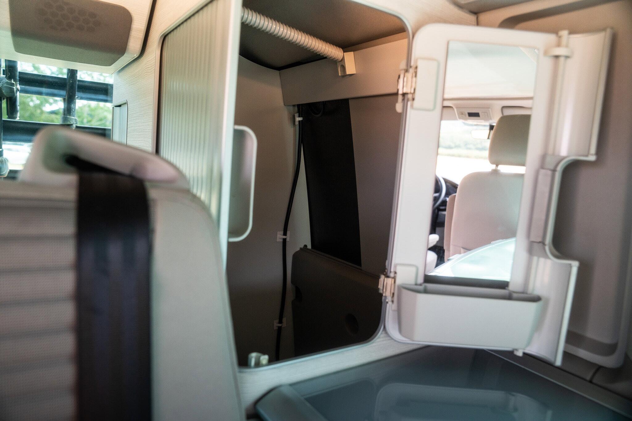 Volkswagen California view 43