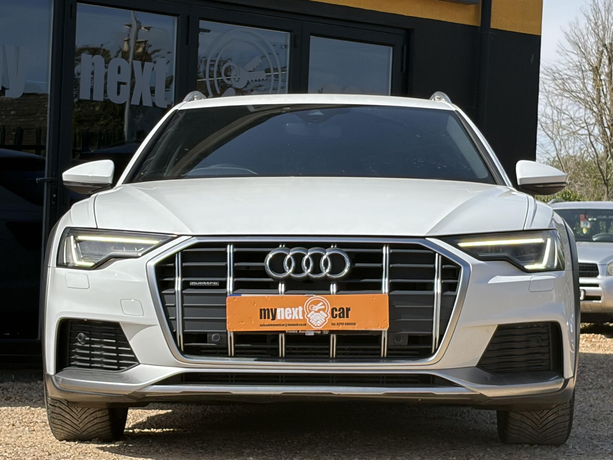 Audi A6 Allroad view 2