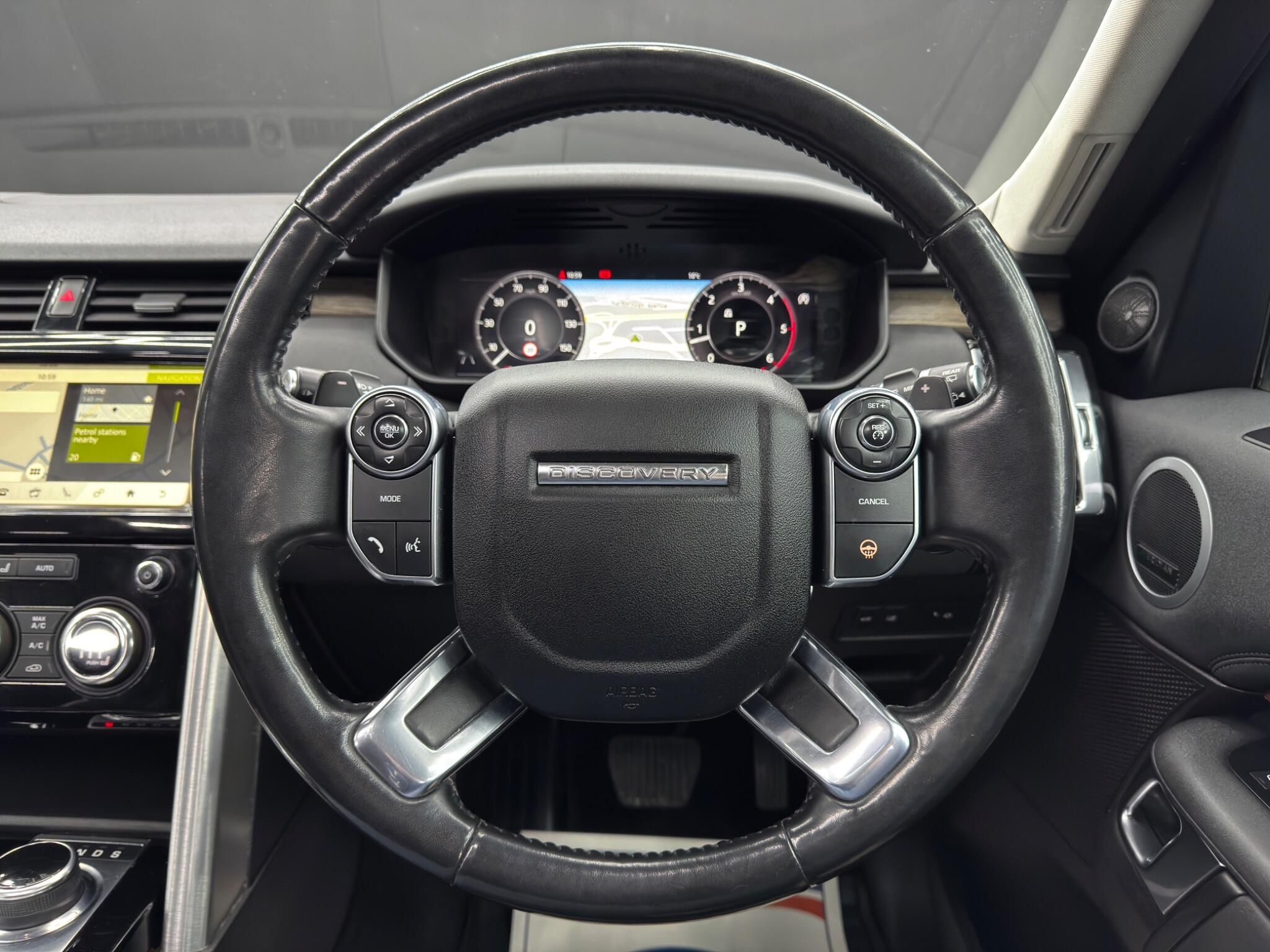 Land Rover Discovery view 20