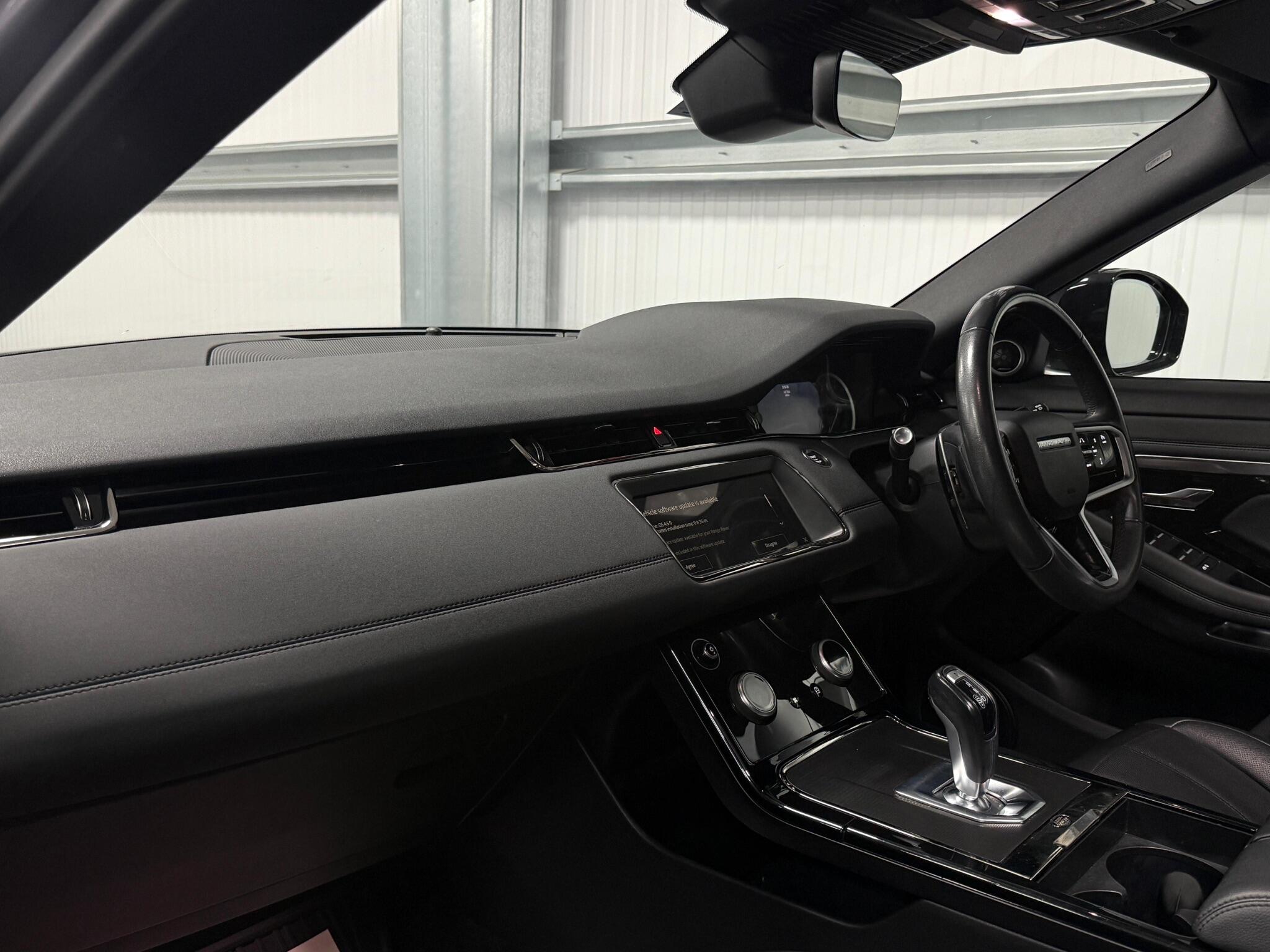 Land Rover Range Rover Evoque view 21