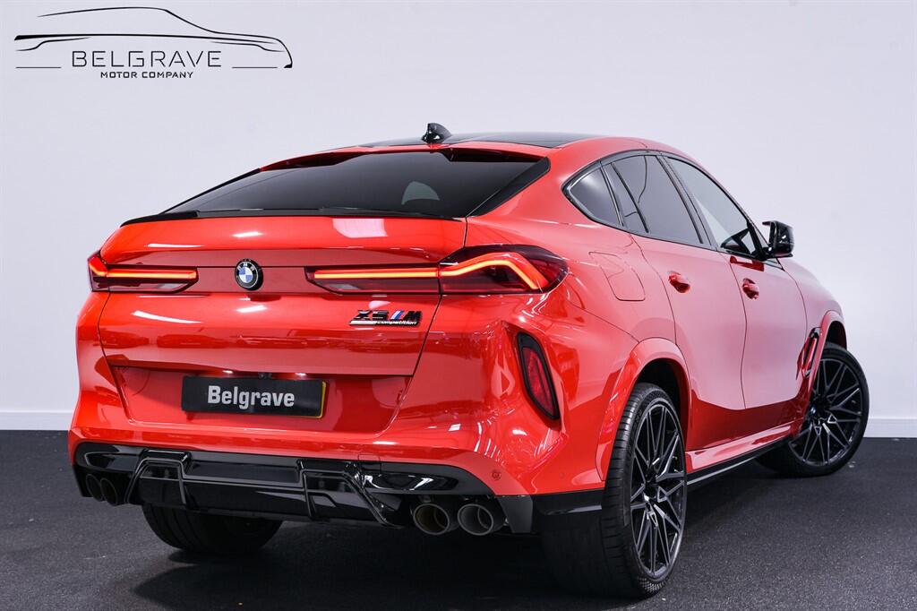 BMW X6 M view 3