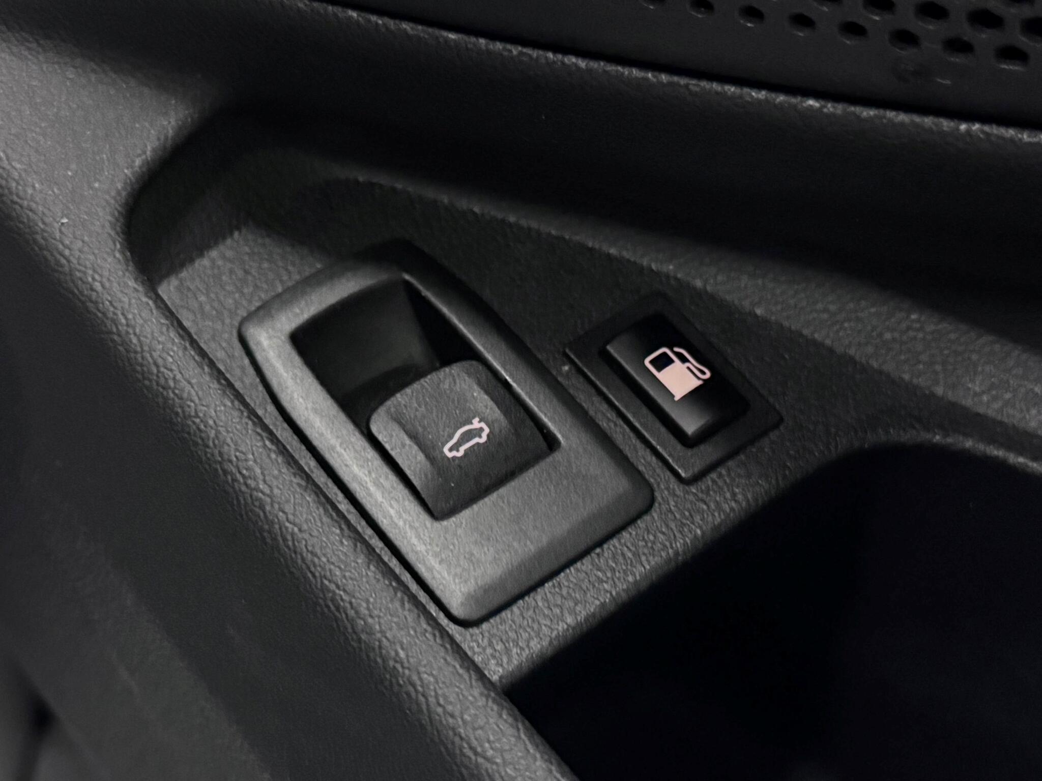 BMW 3 Series view 27
