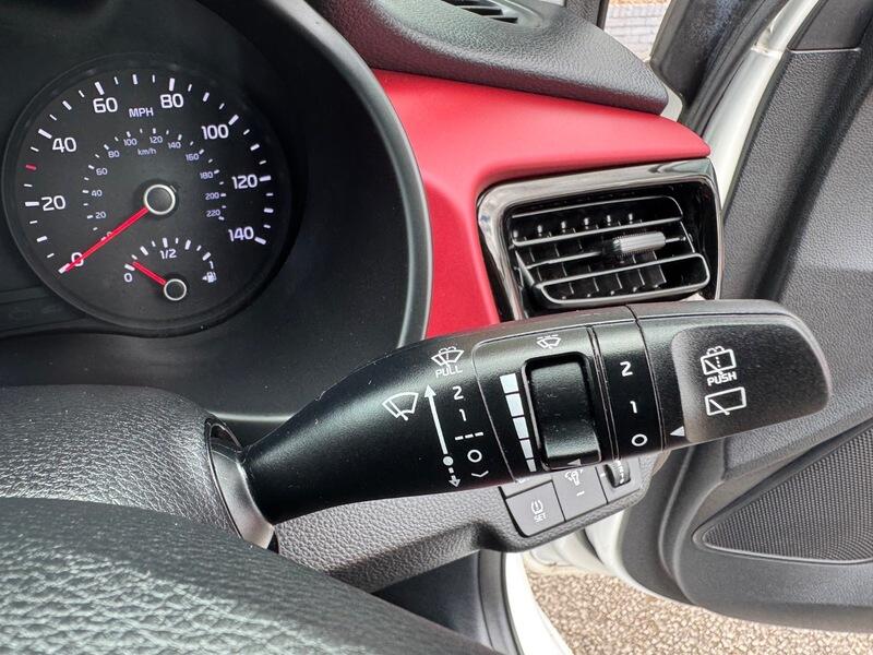 Kia Rio view 28