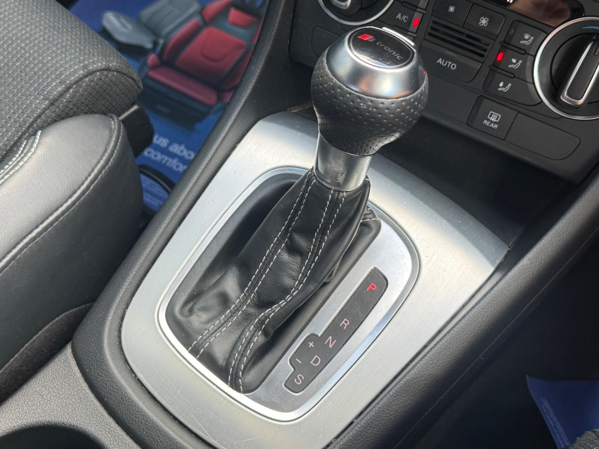 Audi Q3 view 31