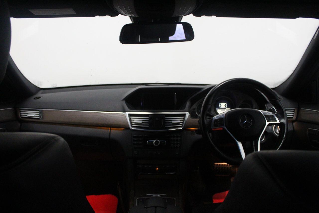 Mercedes-Benz E-Class view 30