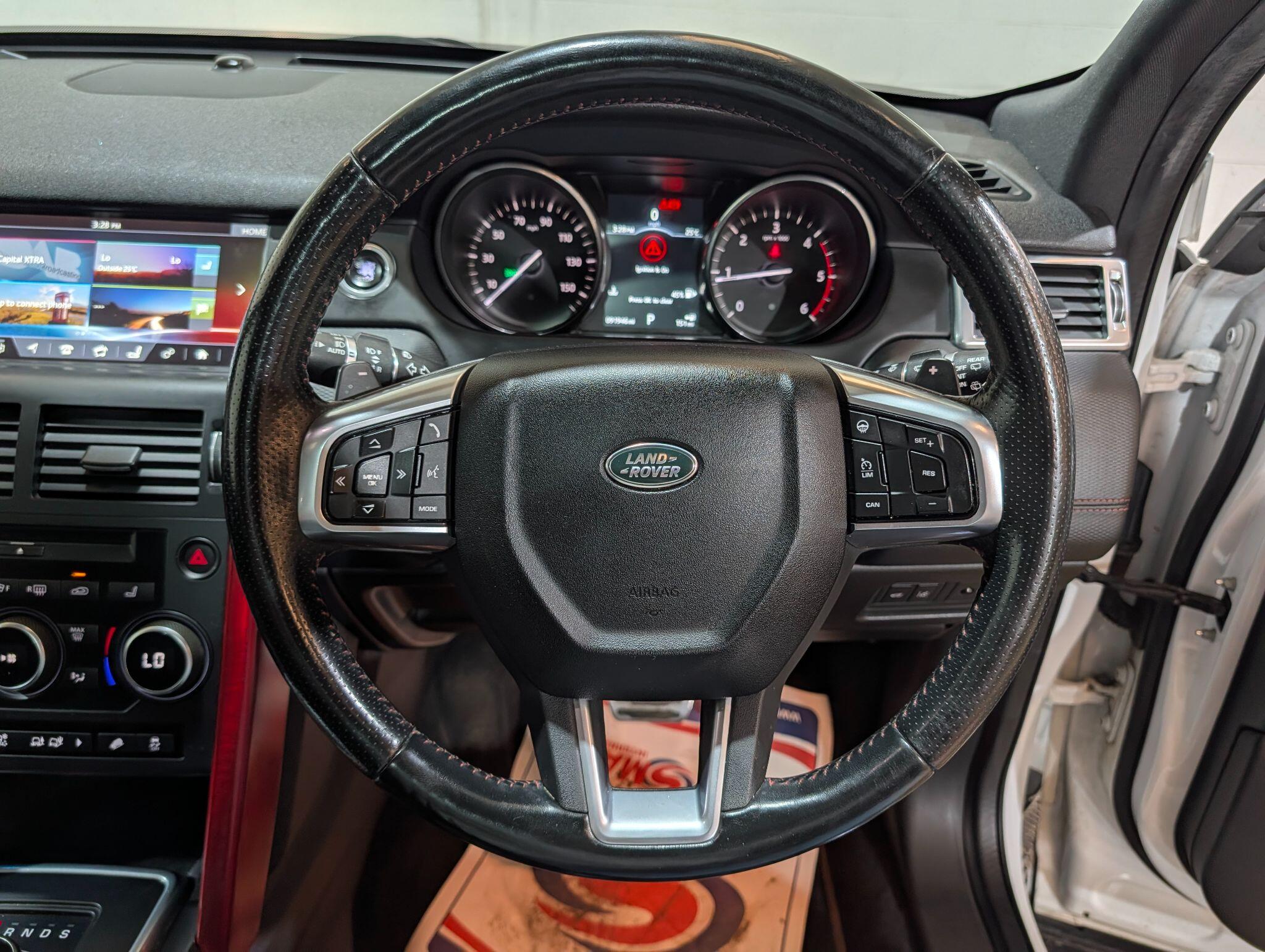 Land Rover Discovery Sport view 65