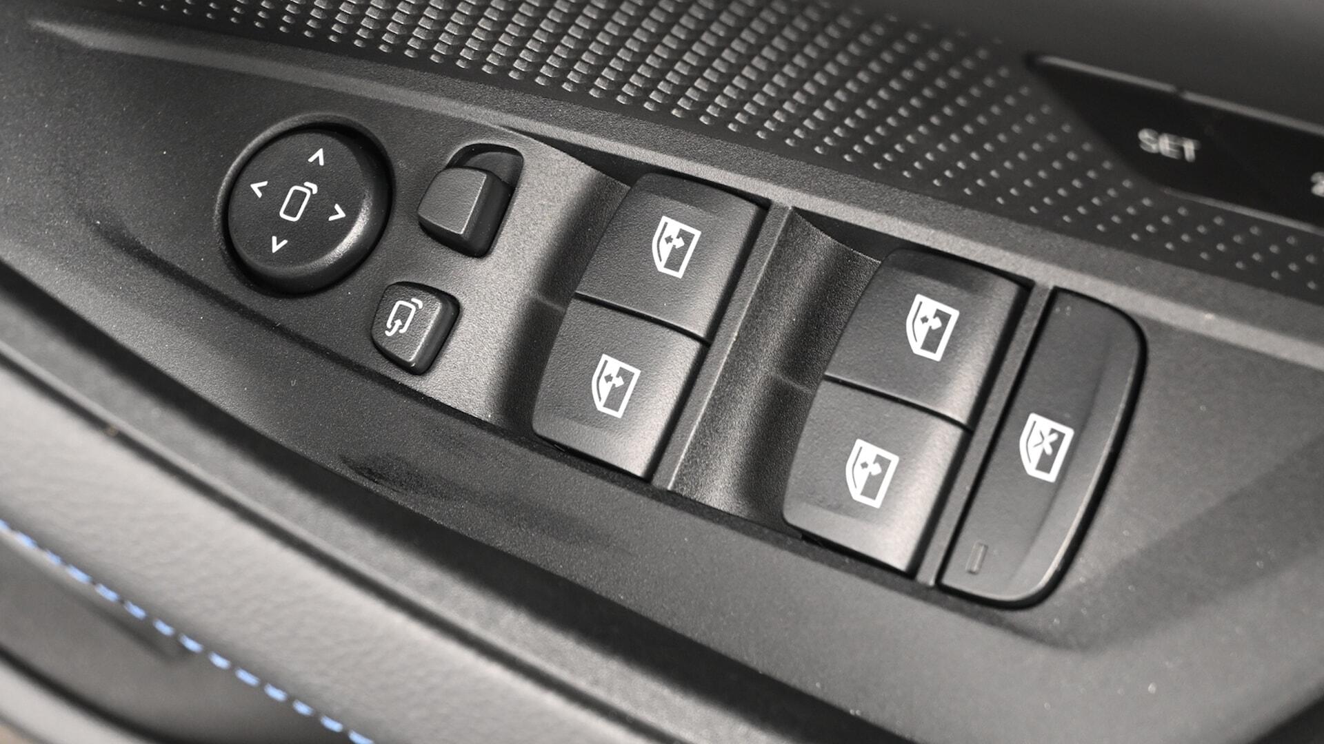 BMW 4 Series view 29