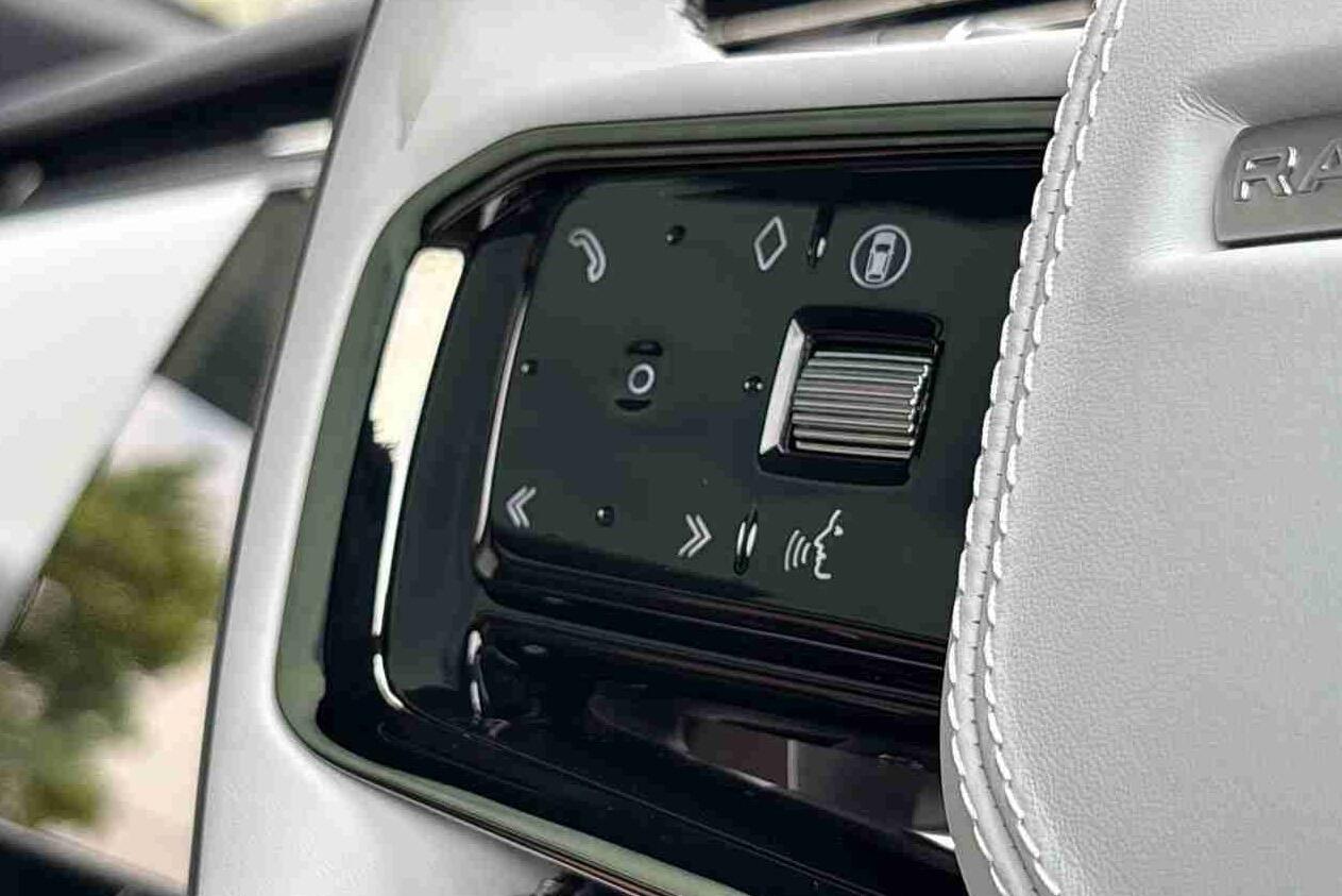 Land Rover Range Rover Sport view 35
