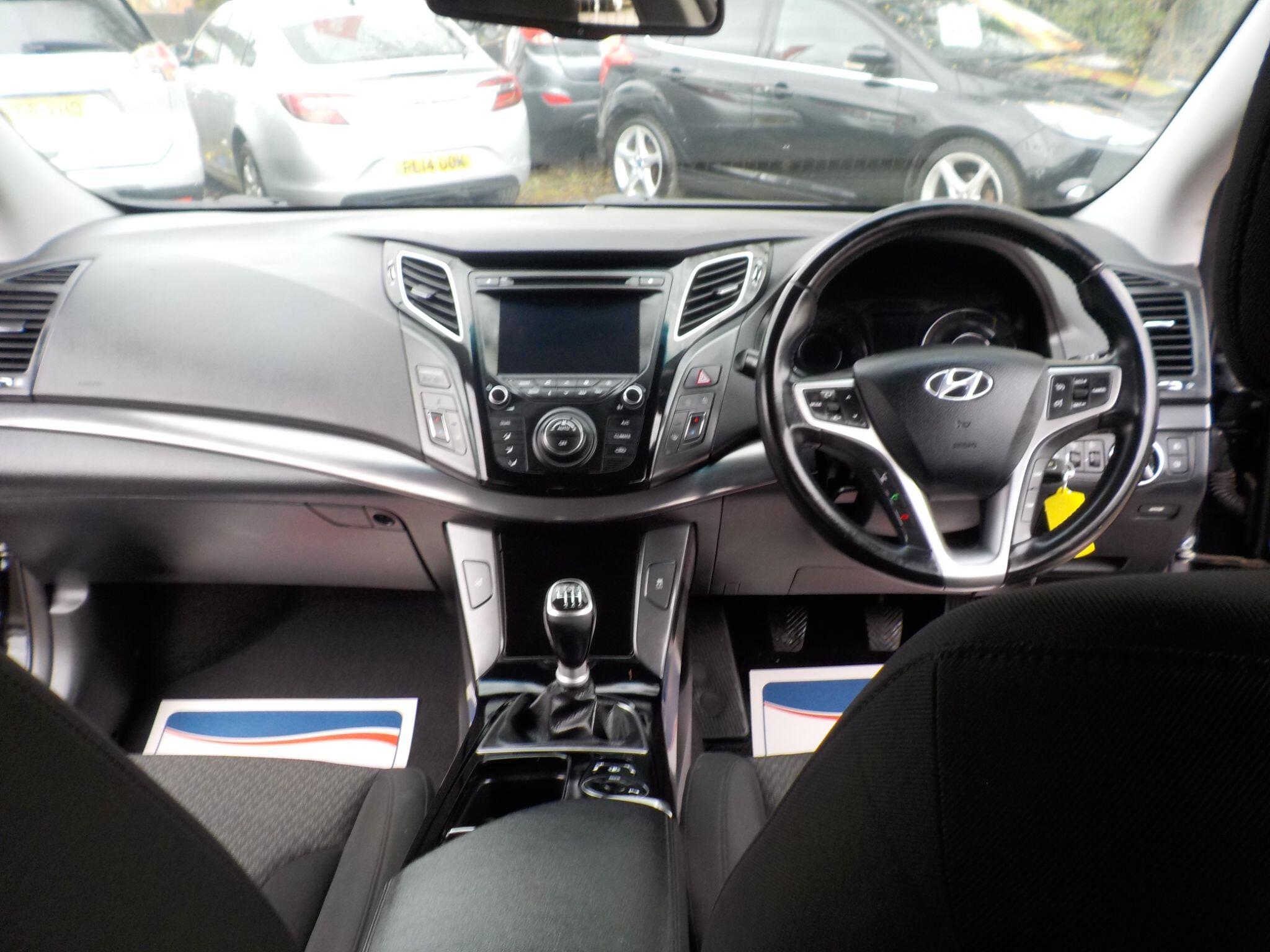 Hyundai i40 1.7 CRDi Blue Drive Style Euro 5 (s/s) 4dr