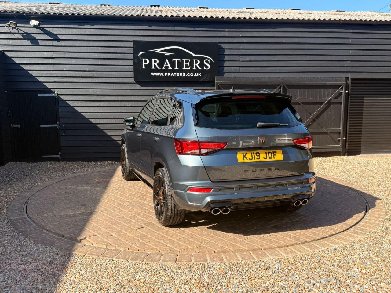Cupra Ateca view 3