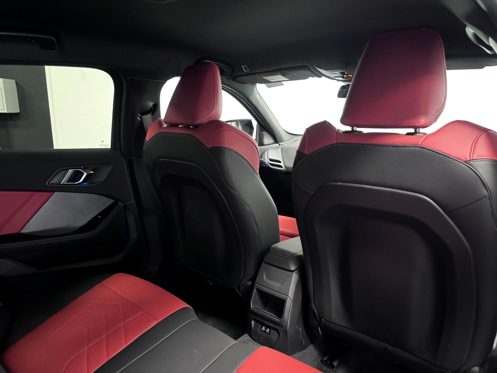 BMW 1 Series view 27
