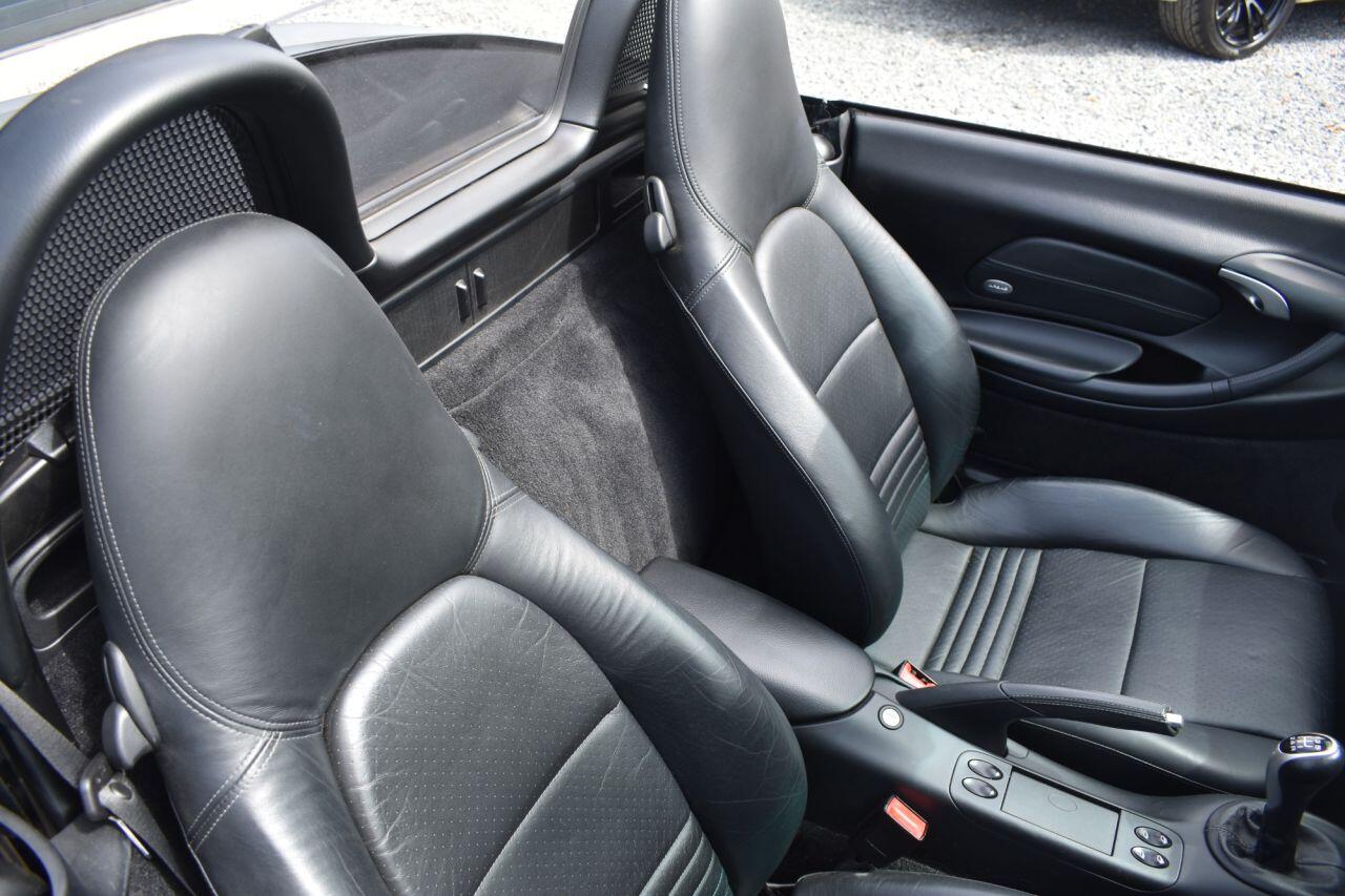 Porsche Boxster view 12