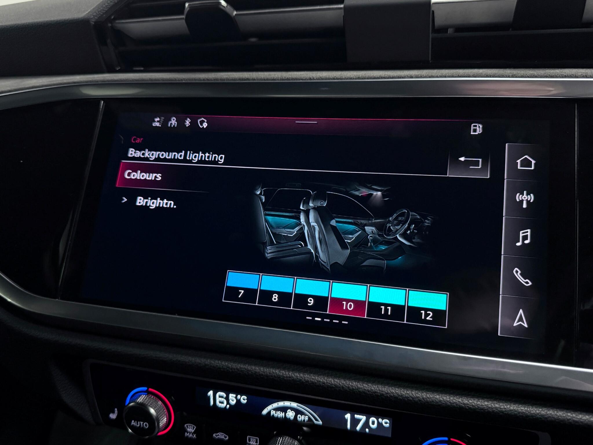 Audi RS Q3 view 51
