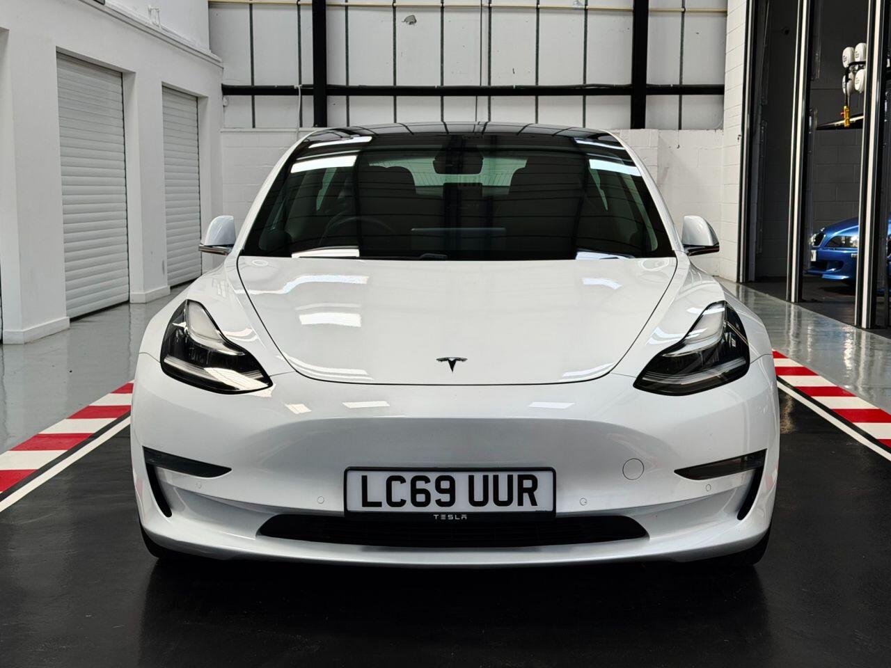 Tesla Model 3 view 3