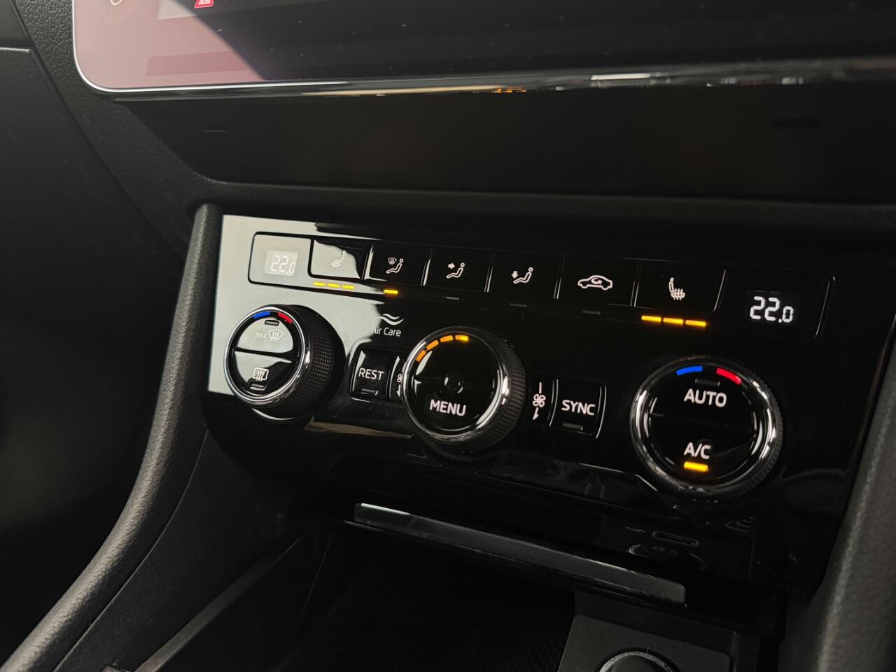 Skoda Superb view 36