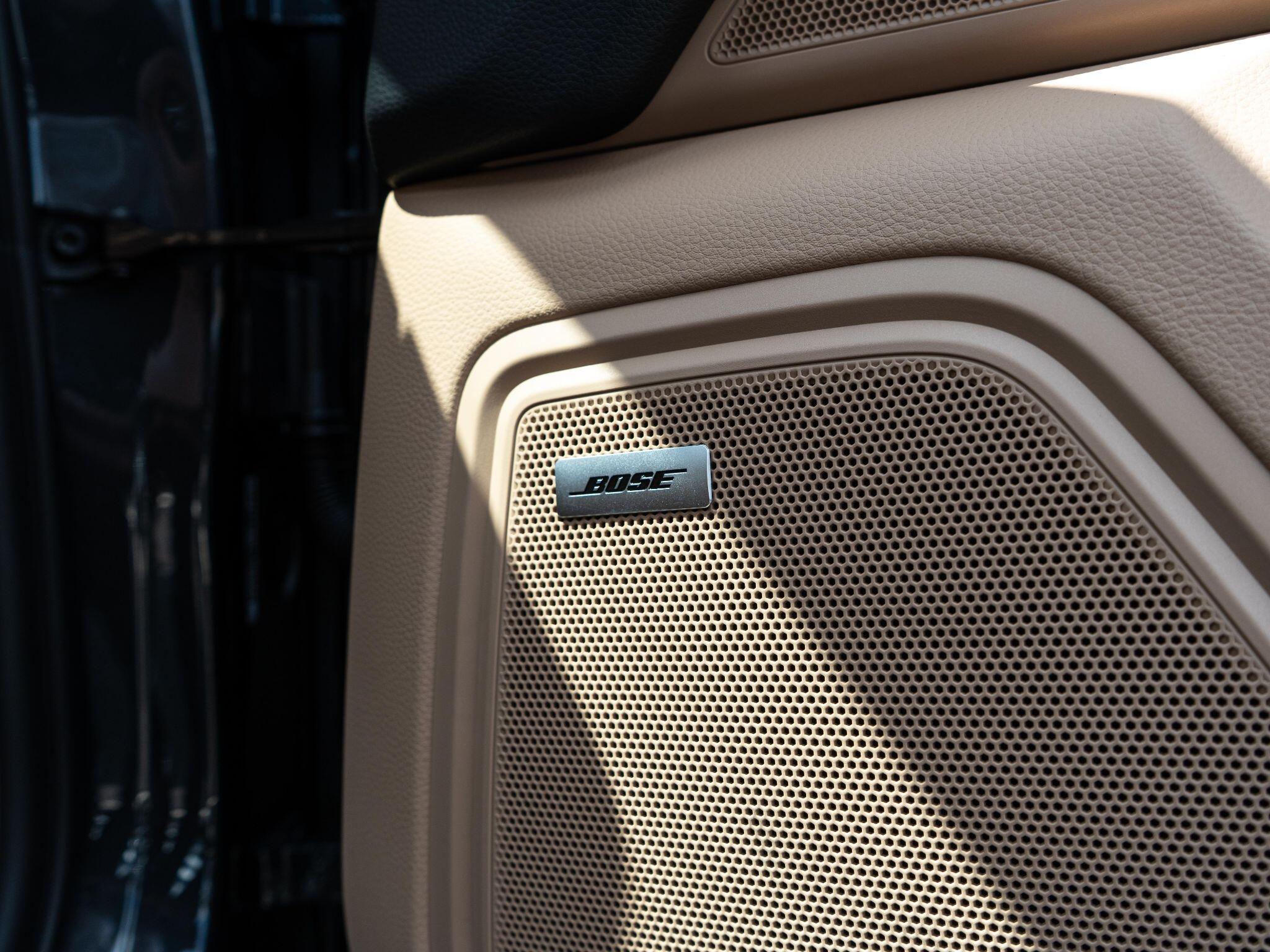 Porsche Macan view 35