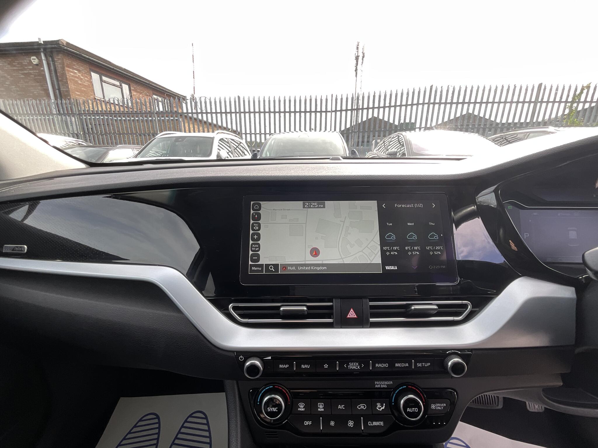 Kia Niro view 24