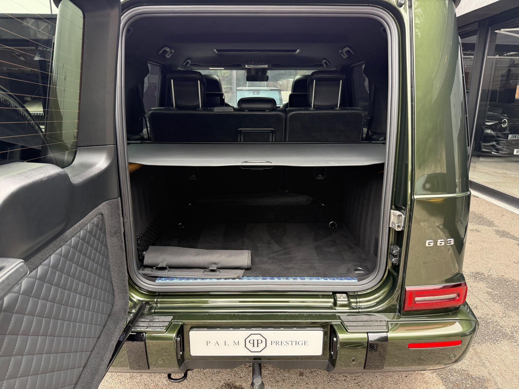 Mercedes-Benz G-Class view 9