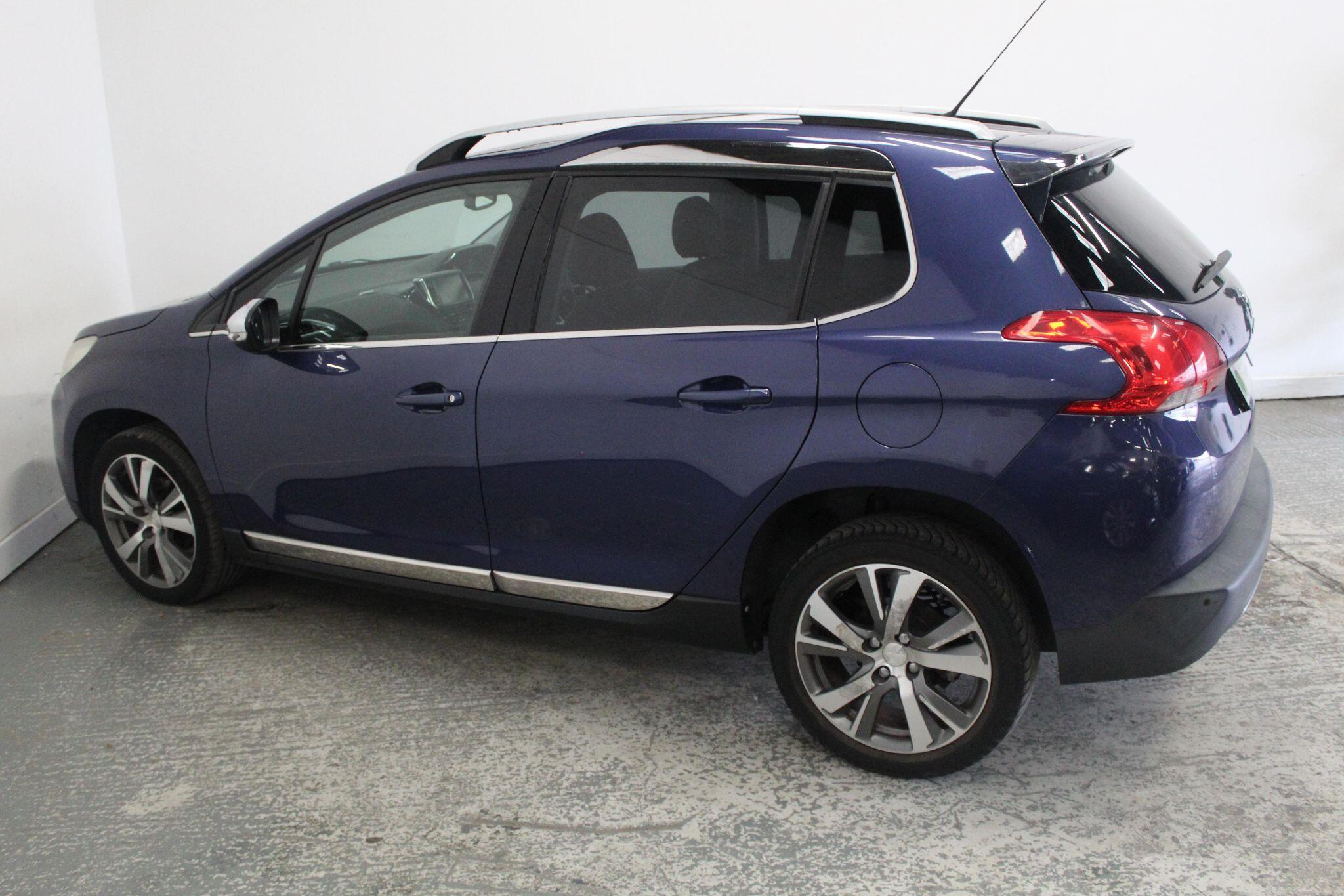 Peugeot 2008 view 10