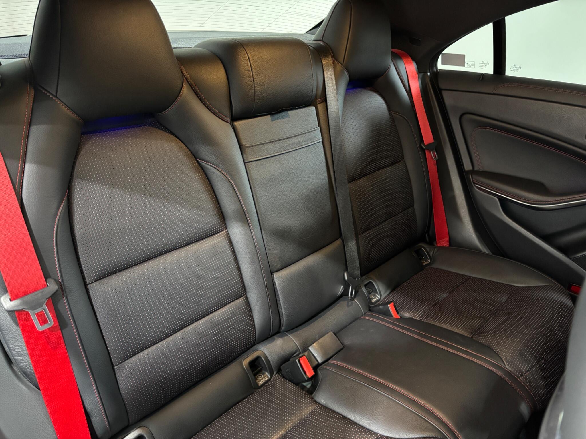 Mercedes-Benz Cla view 22