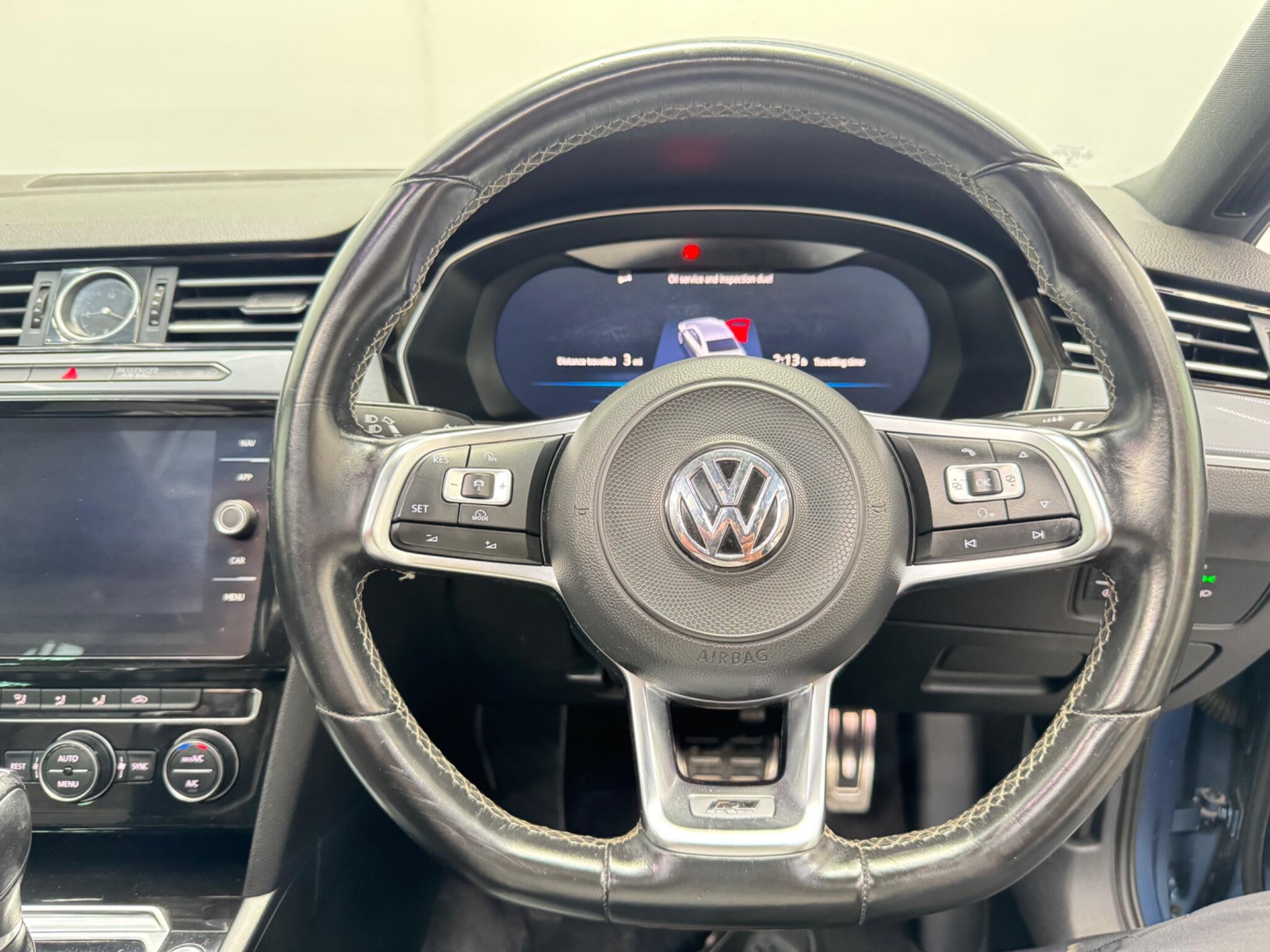 Volkswagen Passat view 21