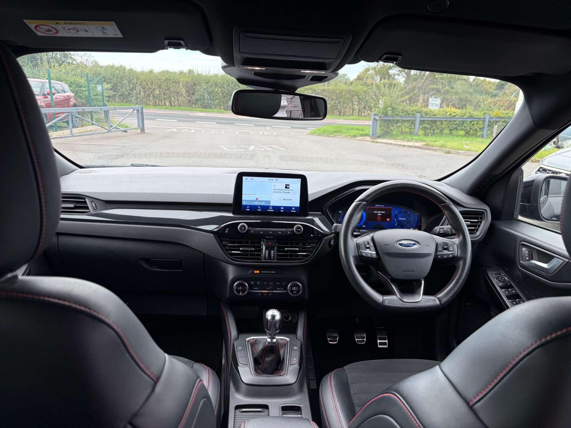 Ford Kuga view 32