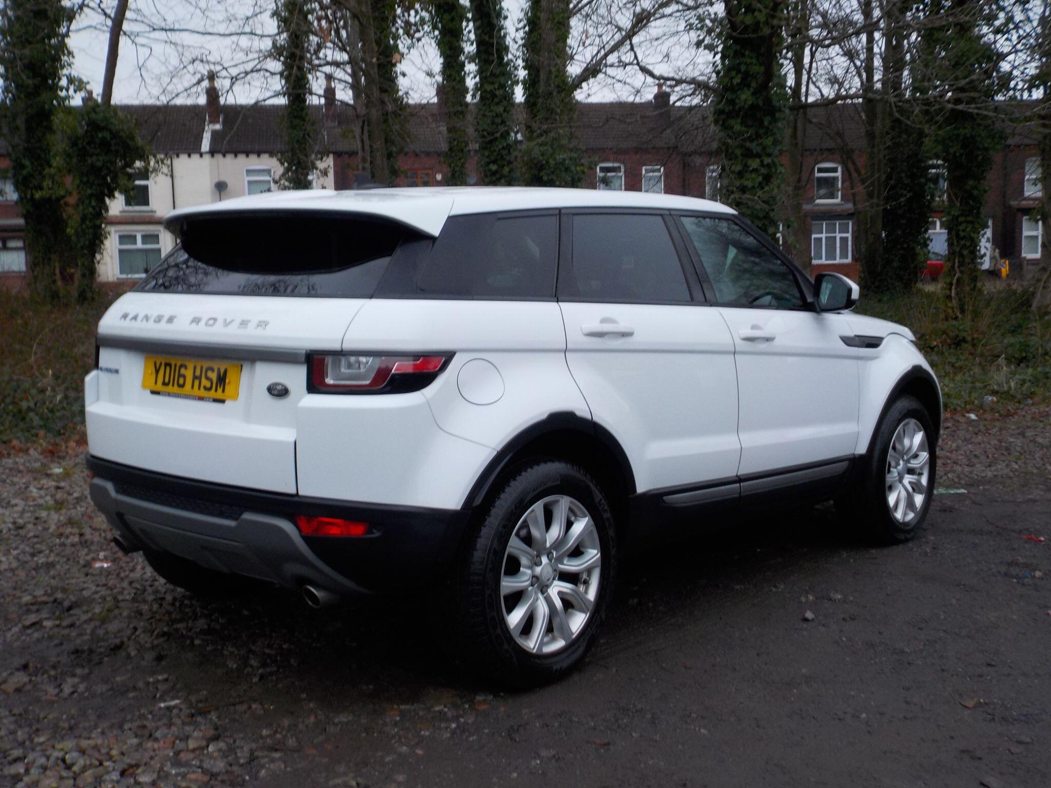 Land Rover Range Rover Evoque 2.0 eD4 SE FWD Euro 6 (s/s) 5dr